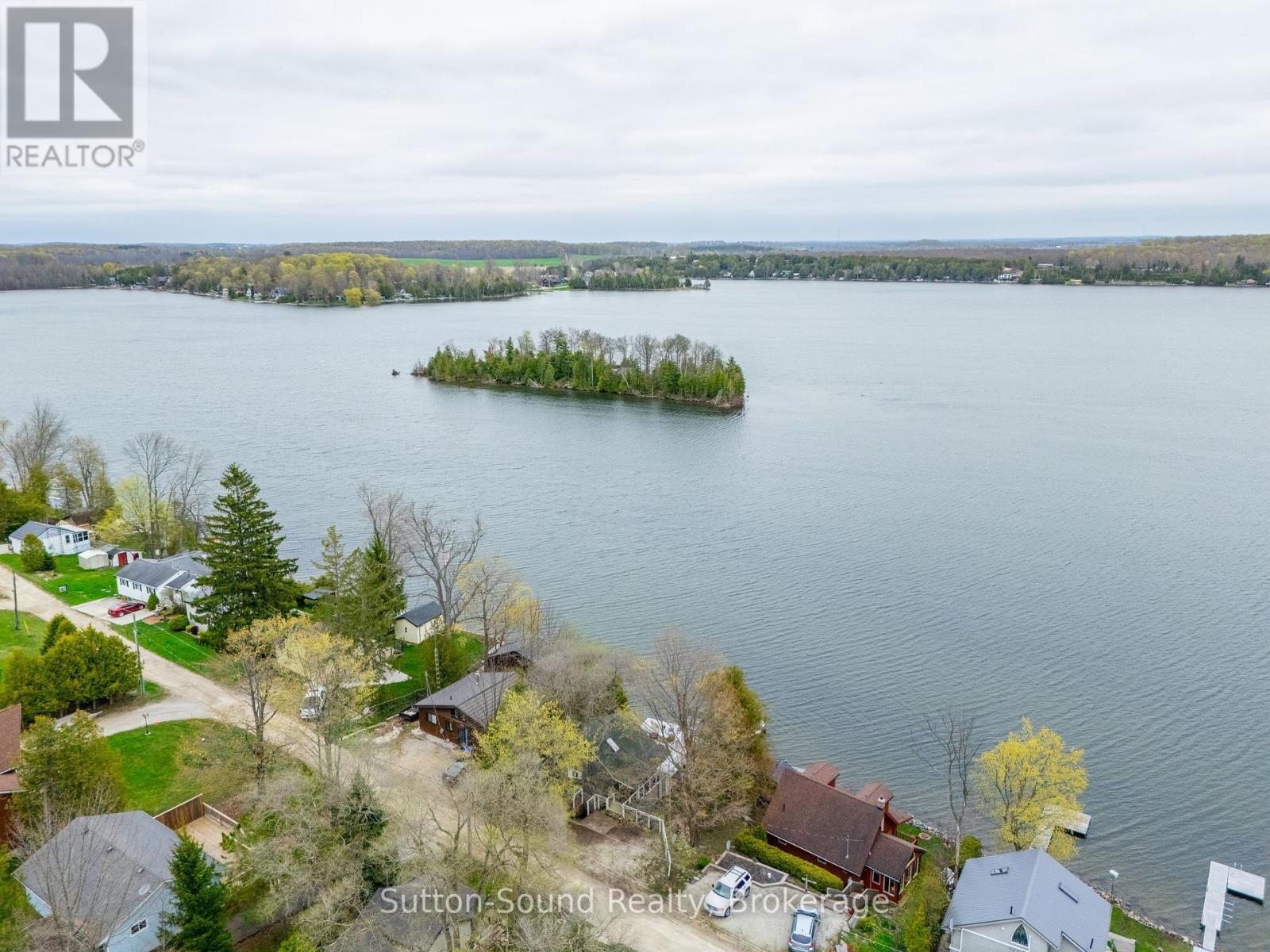 24 Islandview Drive, South Bruce Peninsula, Ontario  N0H 1A0 - Photo 10 - X12139984