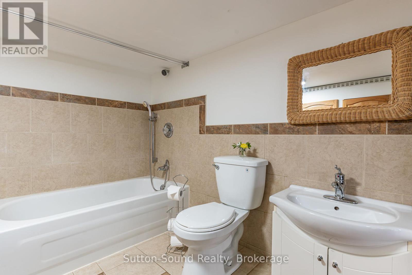 24 Islandview Drive, South Bruce Peninsula, Ontario  N0H 1A0 - Photo 30 - X12139984