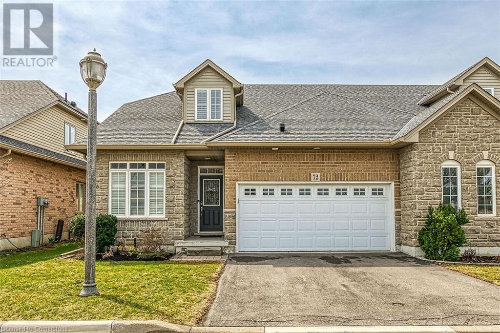 Property at 72 ABBOTSFORD Trail image 2