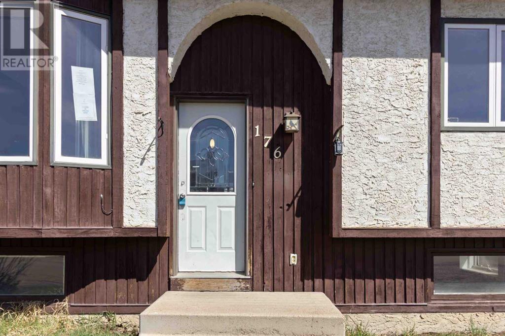 176 Fullerton Drive, Fort Mcmurray, Alberta  T9K 1P8 - Photo 2 - A2214544