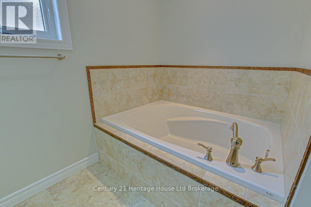 704 Anzio Road, Woodstock, Ontario  N4T 0B4 - Photo 18 - X12139431