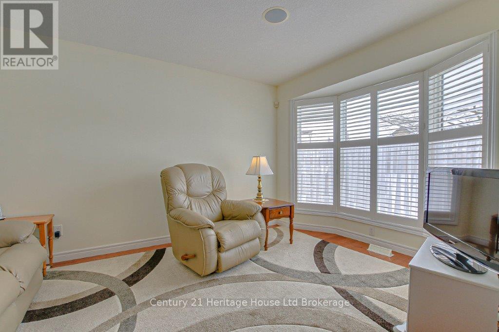 704 Anzio Road, Woodstock, Ontario  N4T 0B4 - Photo 6 - X12139431