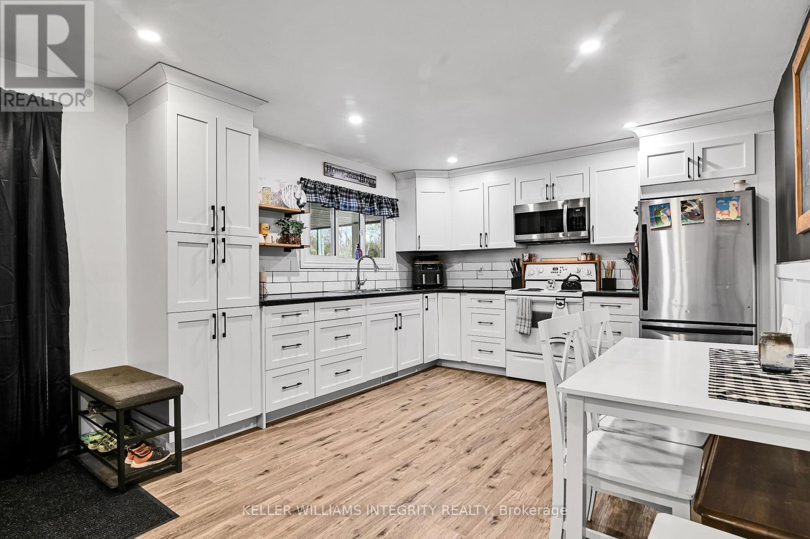 Property at 17316 HEADLINE ROAD image 4