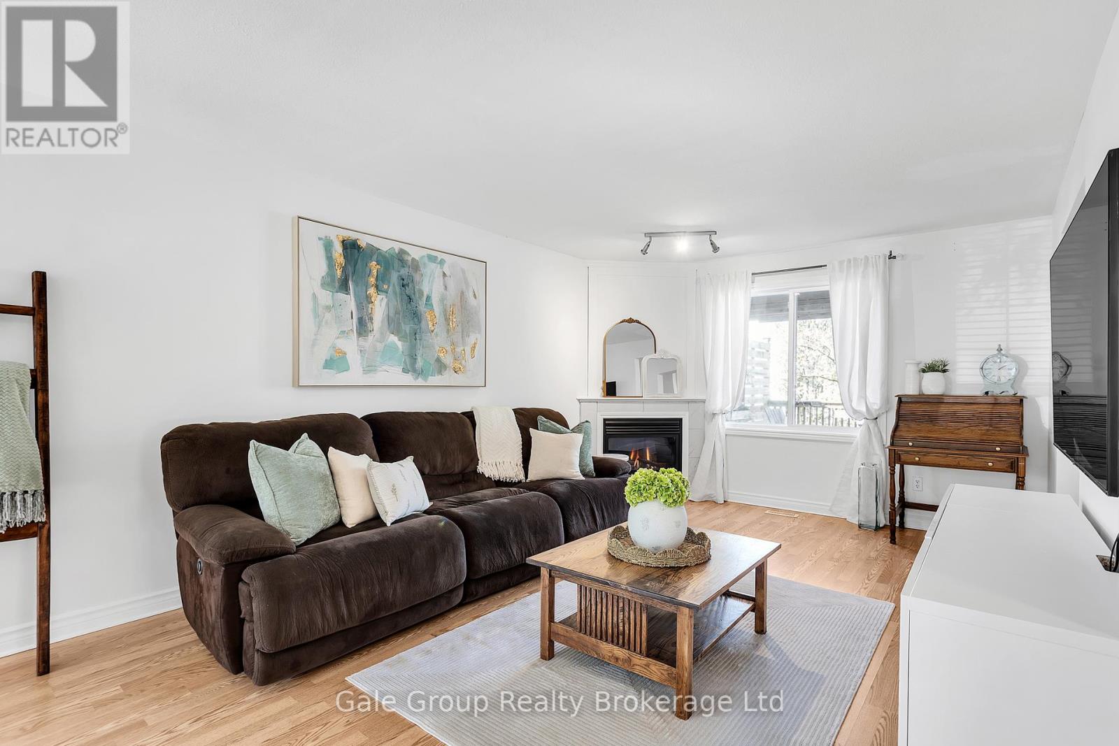 512 Ontario Street, Woodstock, Ontario  N4V 1H2 - Photo 4 - X12141023