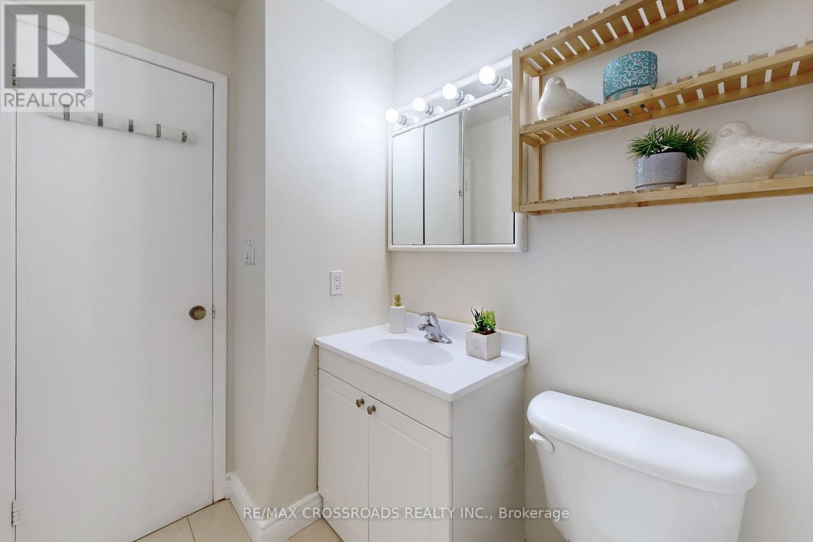 27 - 27 The Carriage Way, Markham (Royal Orchard), Ontario  L3T 4X1 - Photo 35 - N12133819