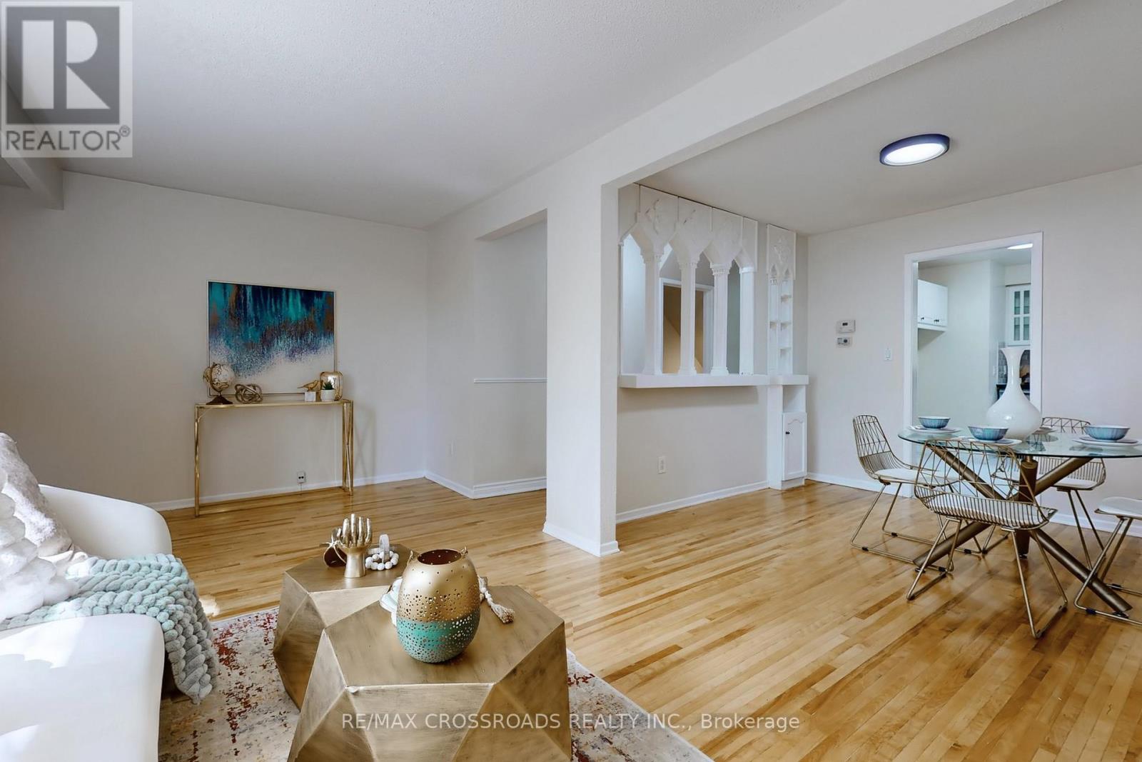 27 - 27 The Carriage Way, Markham (Royal Orchard), Ontario  L3T 4X1 - Photo 9 - N12133819