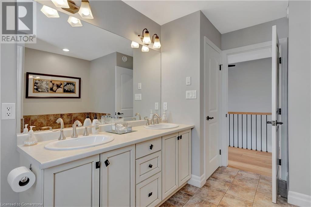 7 Jacob Gingrich Drive, Kitchener, Ontario  N2P 2X8 - Photo 32 - 40699077