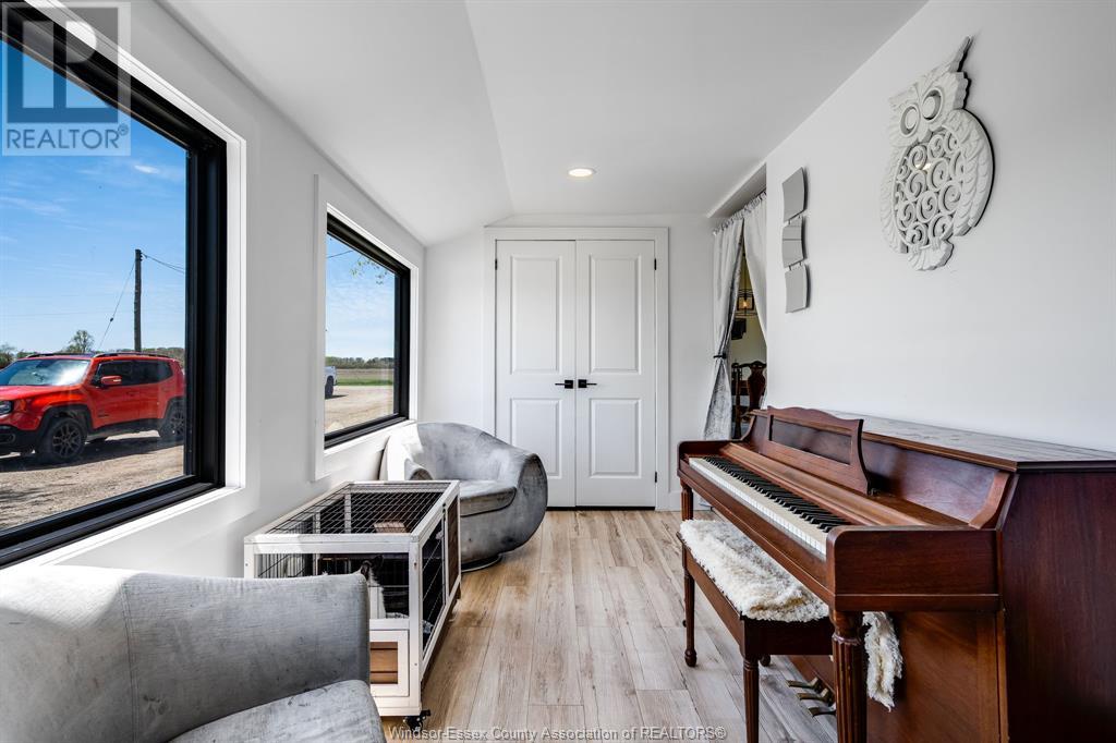 Property at 242 Mersea Rd 21 image 4