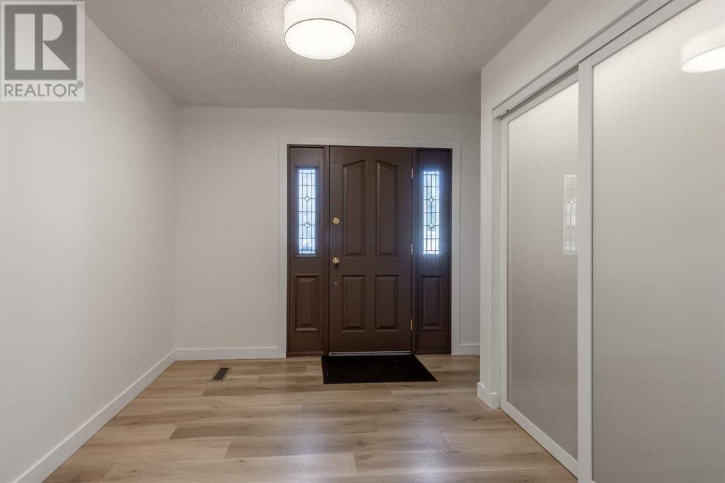 Property at 18 Queens Road W image 4