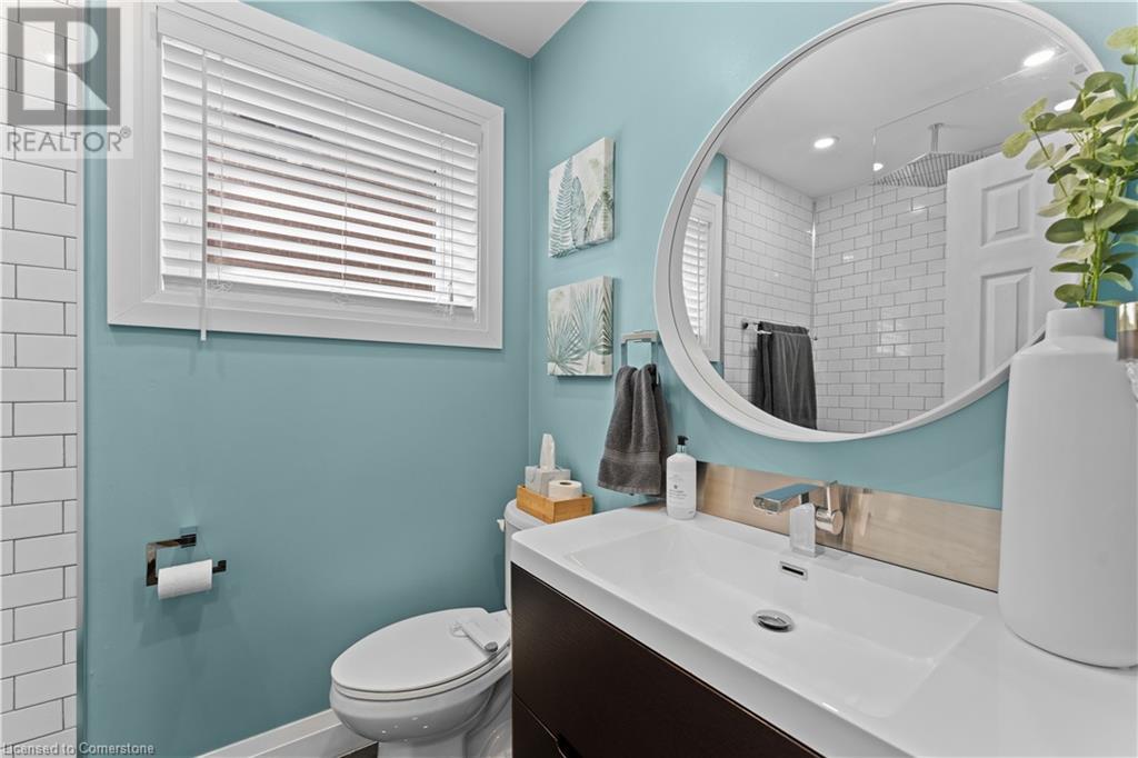 26 Waterbury Drive, Etobicoke, Ontario  M9R 3X6 - Photo 16 - 40726892