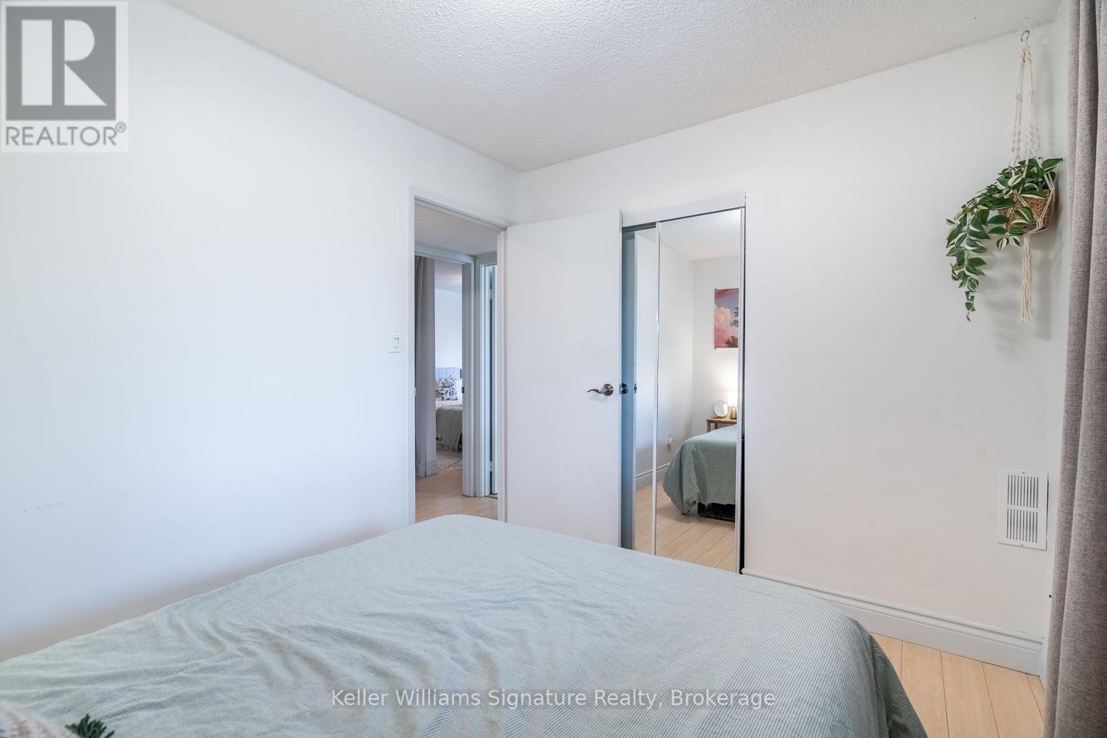 305 - 3835 Lake Shore Boulevard W, Toronto, Ontario  M8W 1R2 - Photo 19 - W12140975