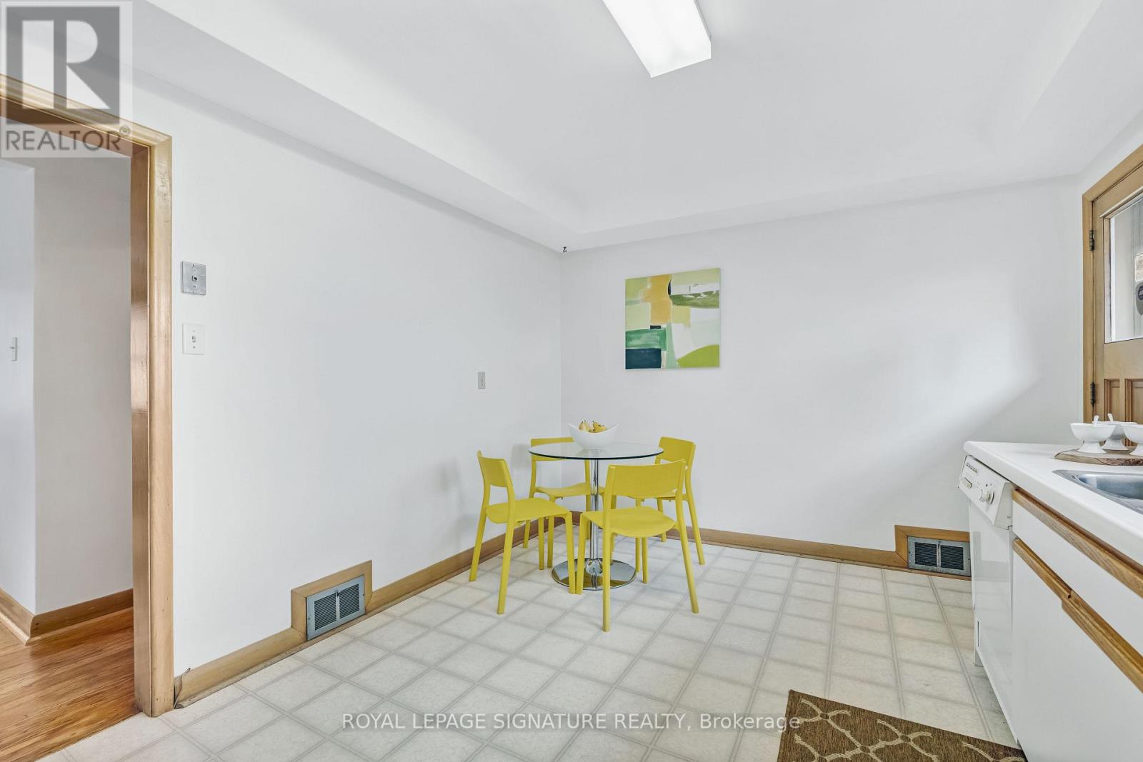 186 Burbank Drive, Toronto, Ontario  M2K 1P4 - Photo 13 - C12140854
