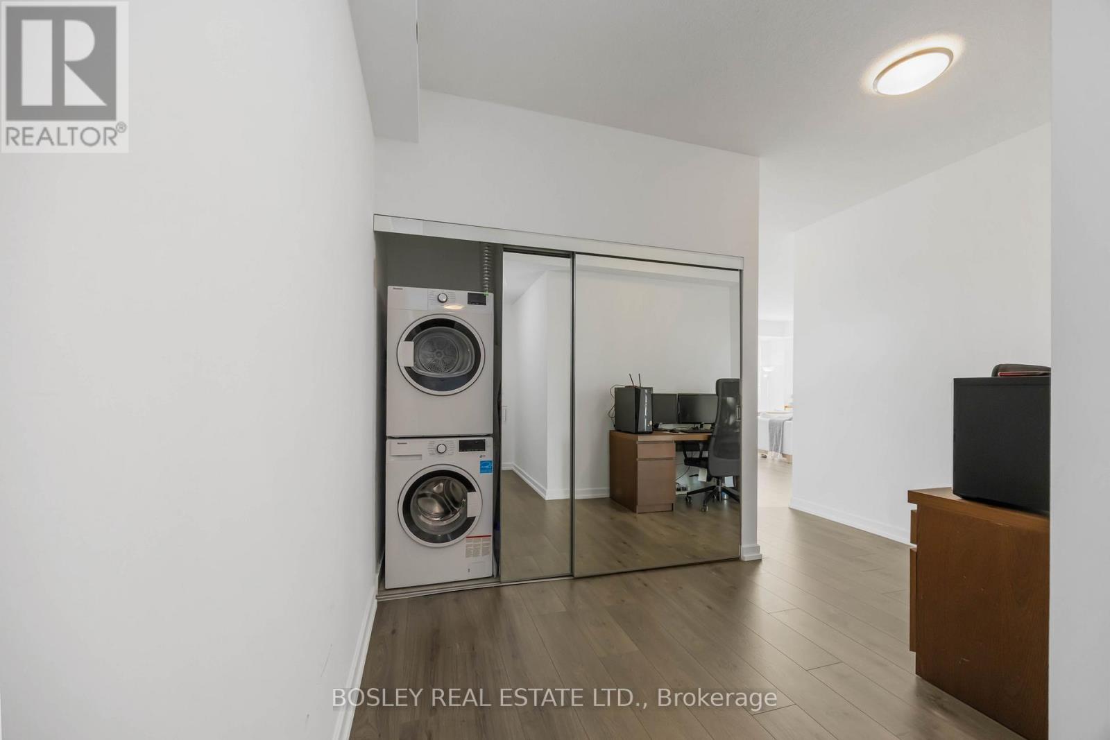 1807 - 38 Forest Manor Road, Toronto, Ontario  M2J 0H4 - Photo 20 - C12140896