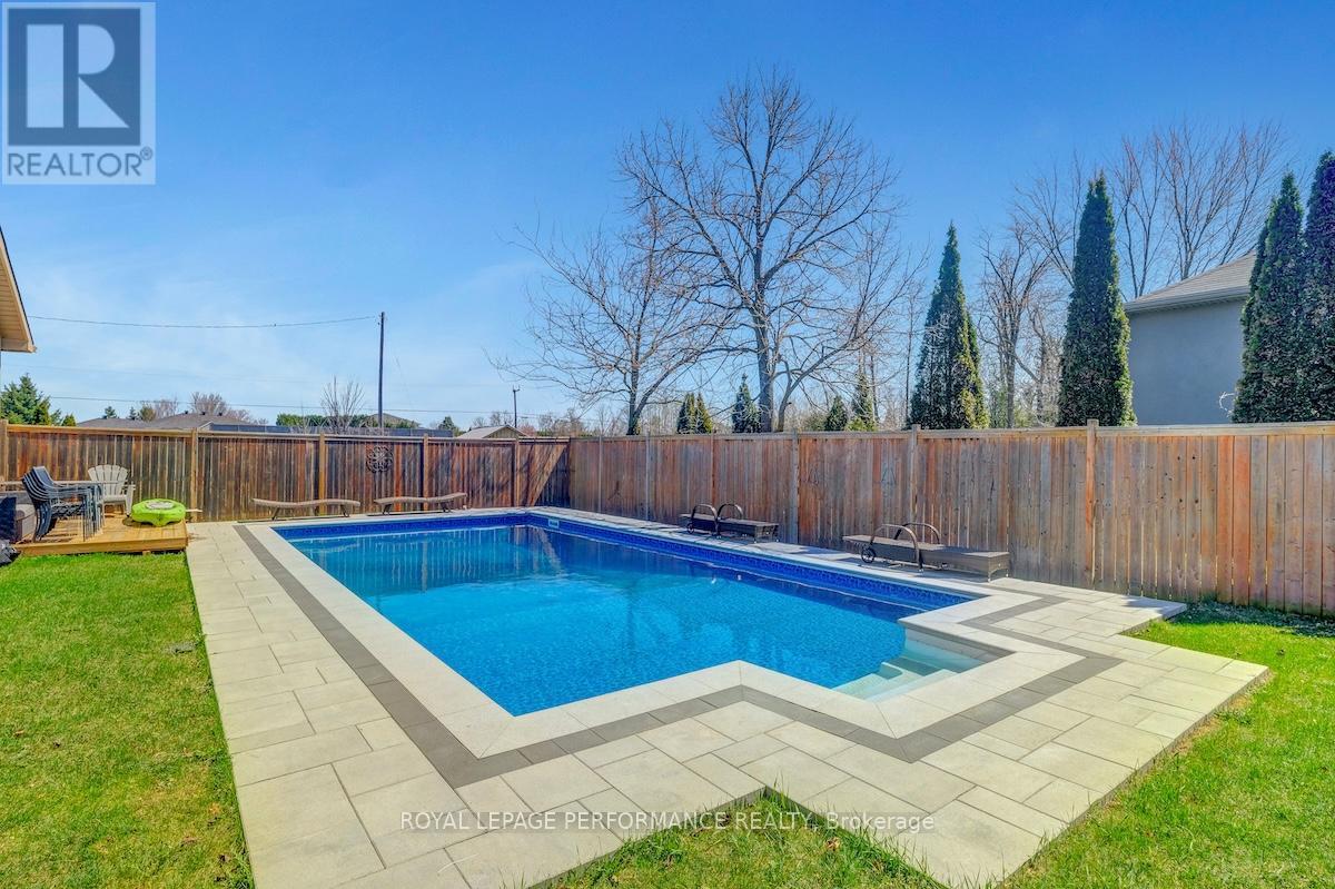 6598 Courtland Grove Crescent, Ottawa, Ontario  K4P 1G5 - Photo 27 - X12140842