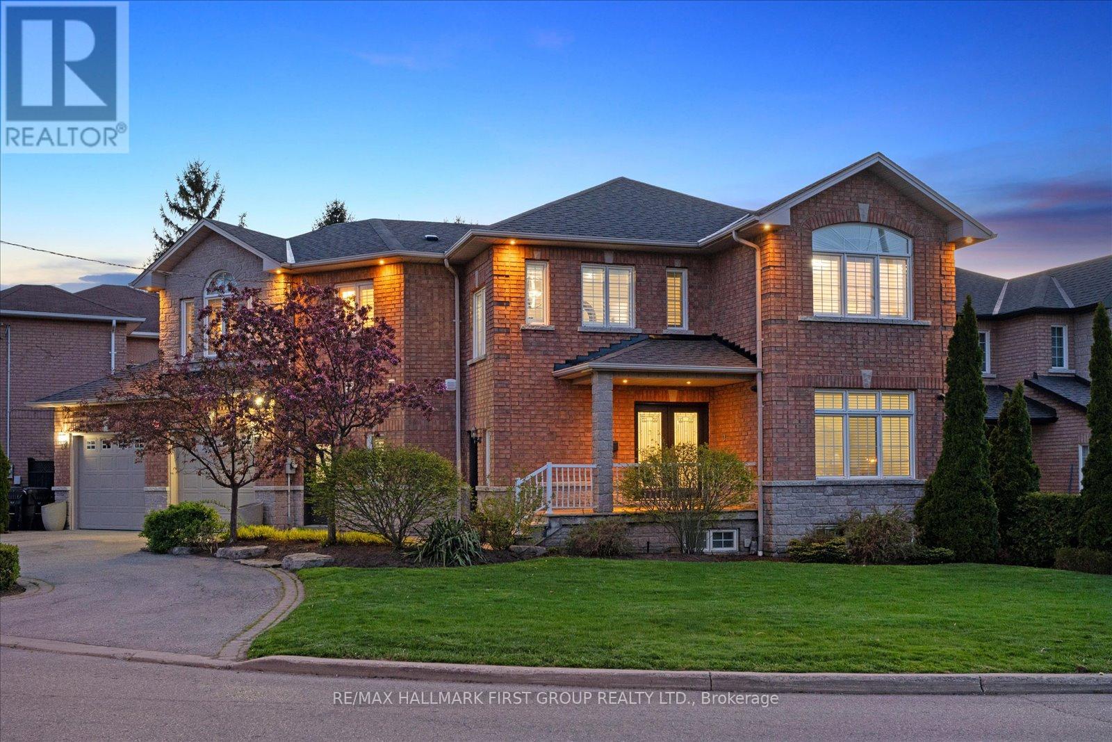 Property at 60 BRENDA CRESCENT image 4