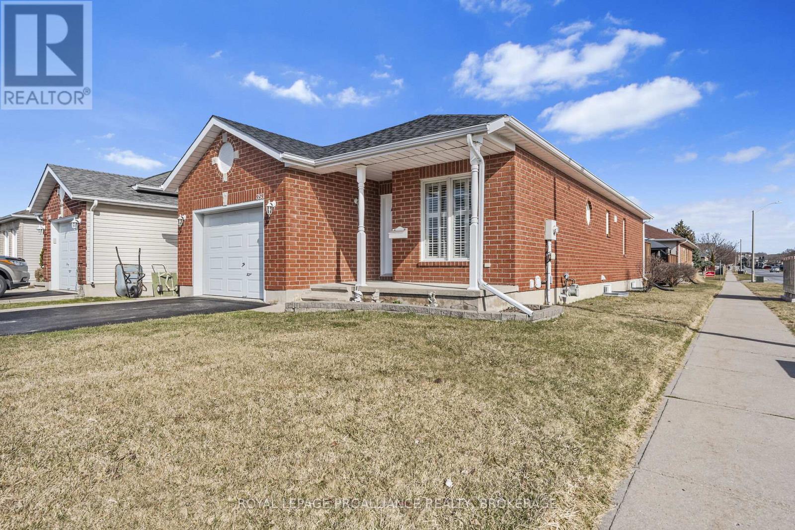 Property at 353 EMERALD STREET image 2