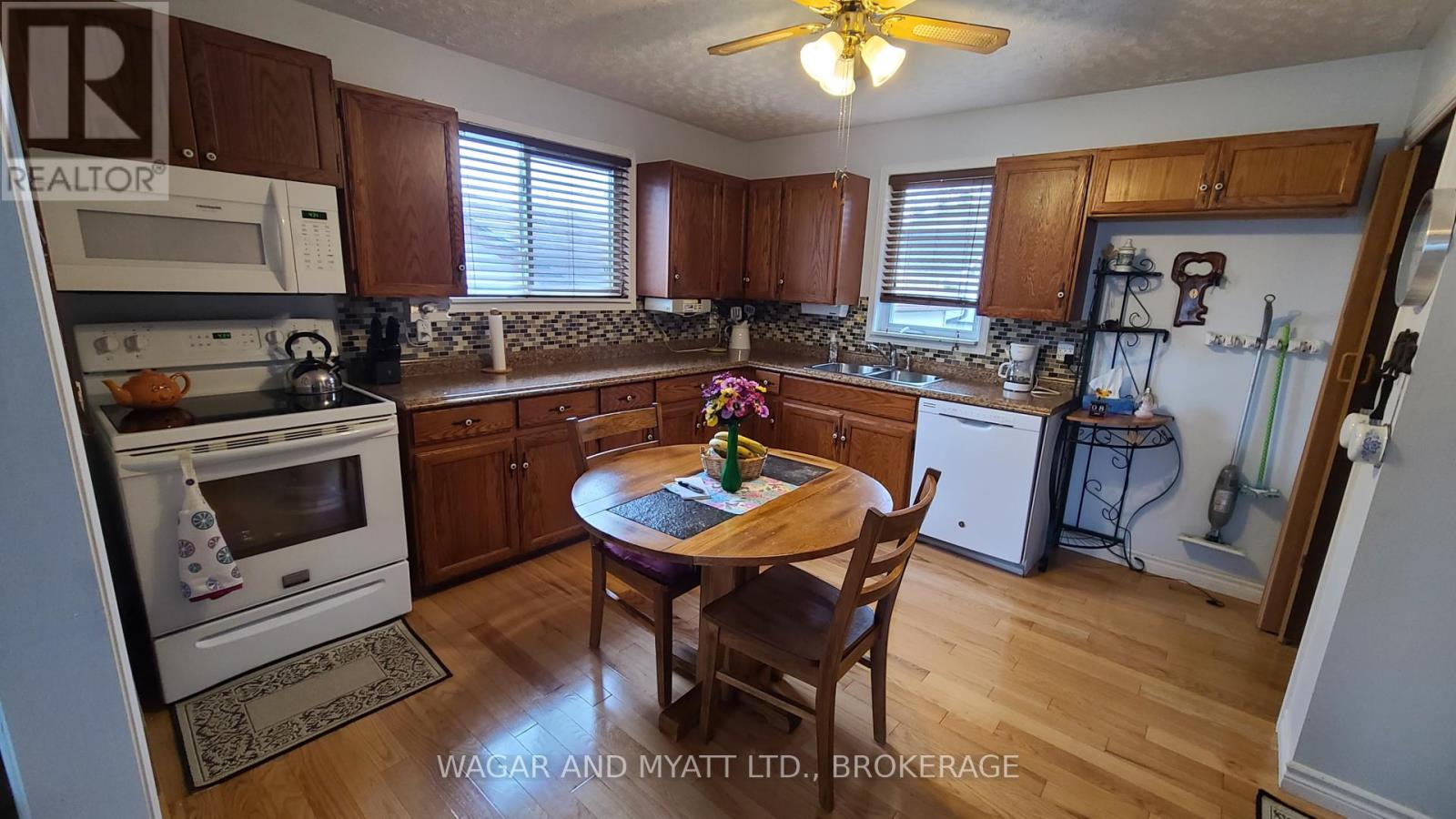 184 Brant Street, Deseronto (Deseronto (Town)), Ontario  K0K 1X0 - Photo 7 - X12141110