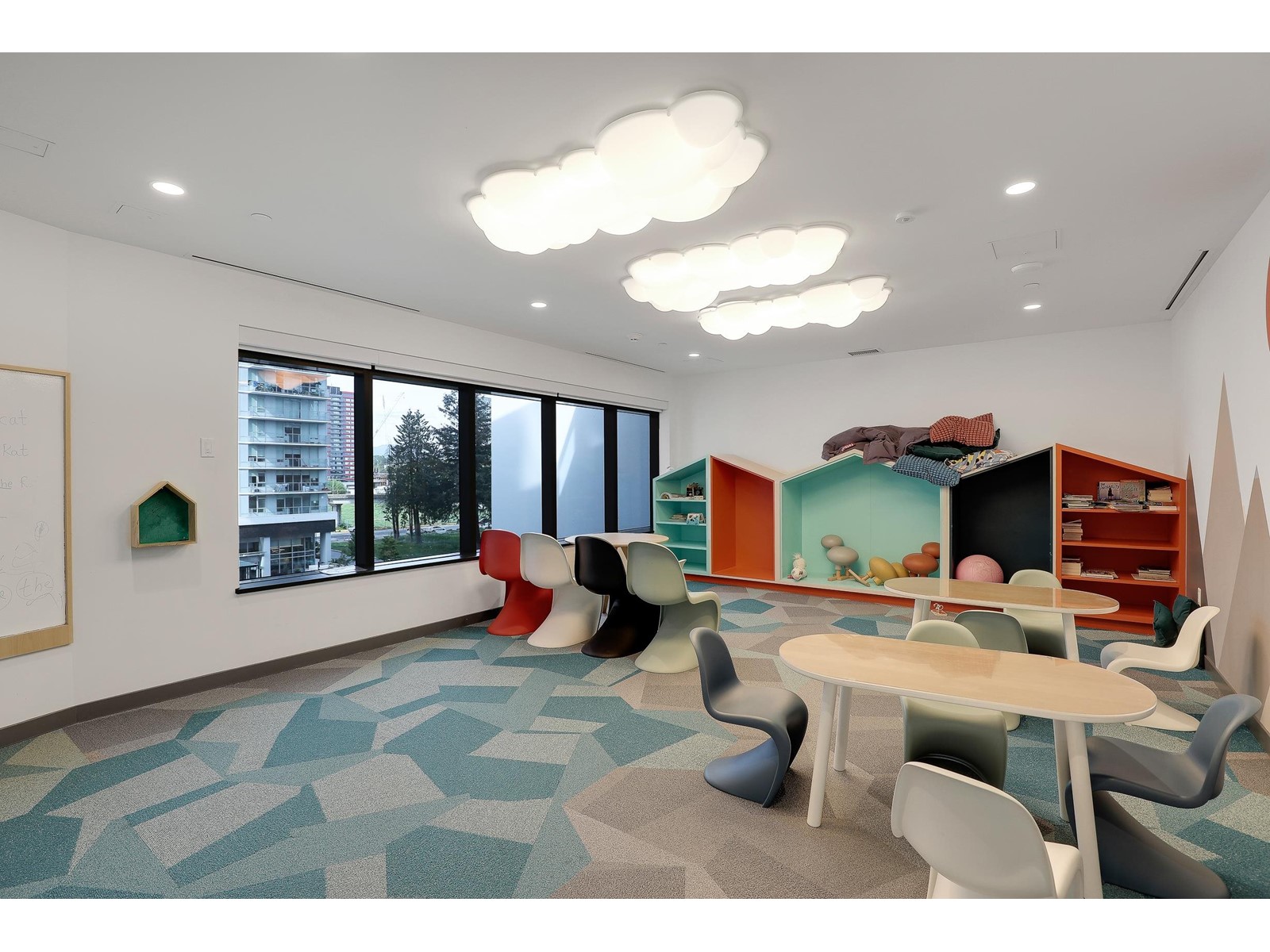 808 10448 University Drive, Surrey, British Columbia  V3T 0S7 - Photo 29 - R3001231
