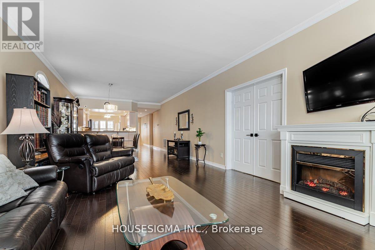 Property at 17 - 520 SILKEN LAUMANN DRIVE image 5