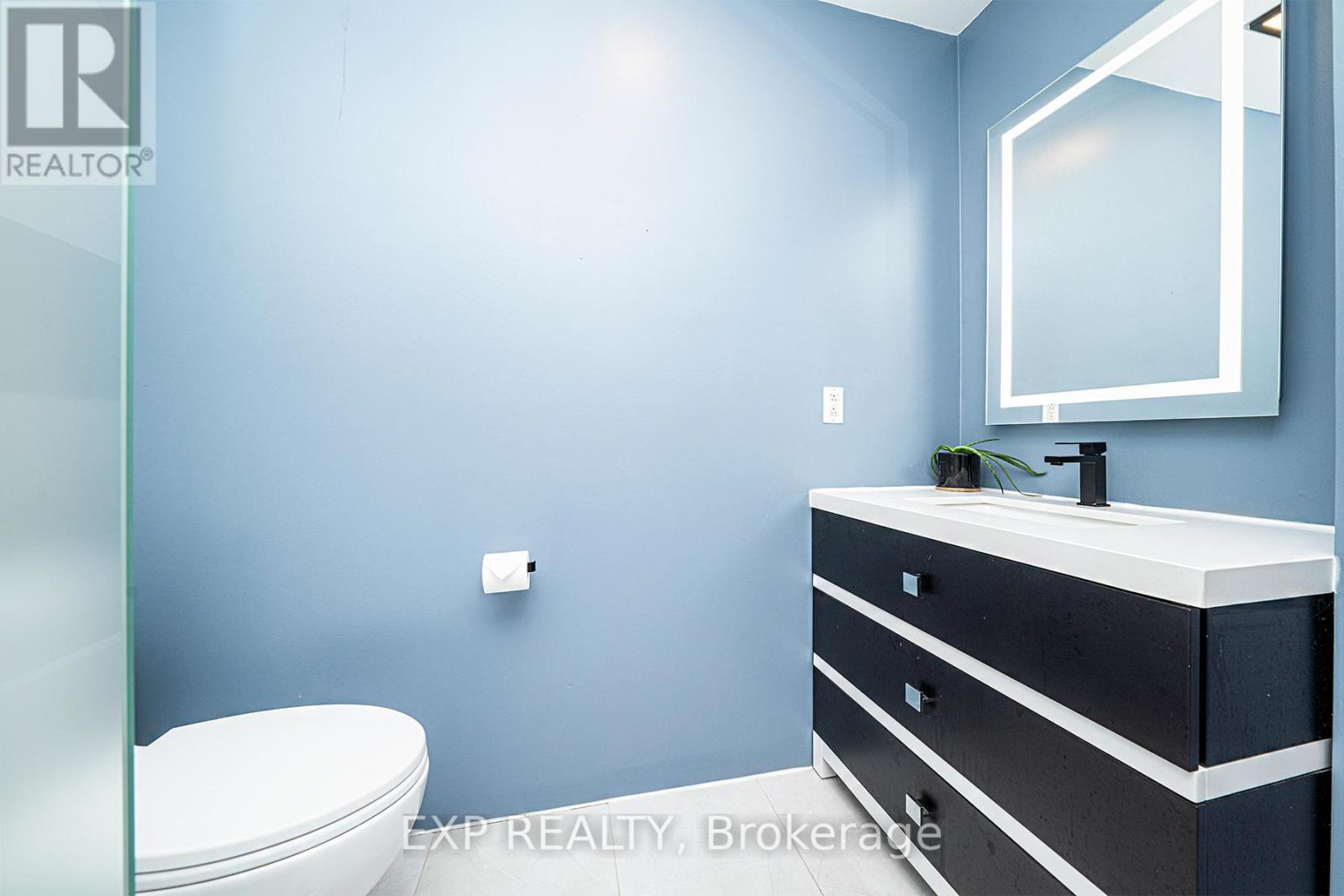 7 Valley Trail, East Gwillimbury, Ontario  L3Y 4V8 - Photo 29 - N12140855