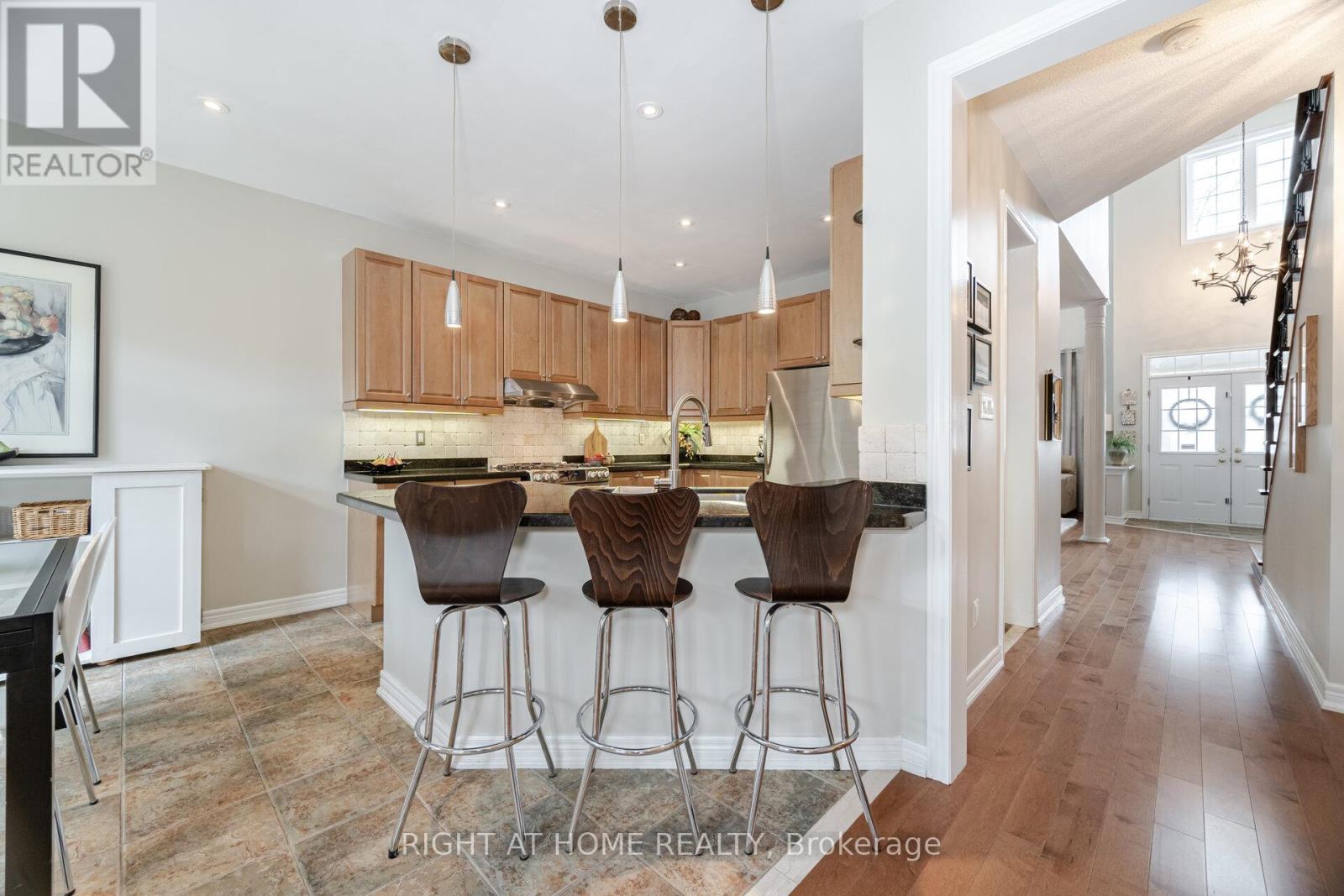 148 Vellore Avenue, Vaughan (Vellore Village), Ontario  L4H 2W4 - Photo 15 - N12140910