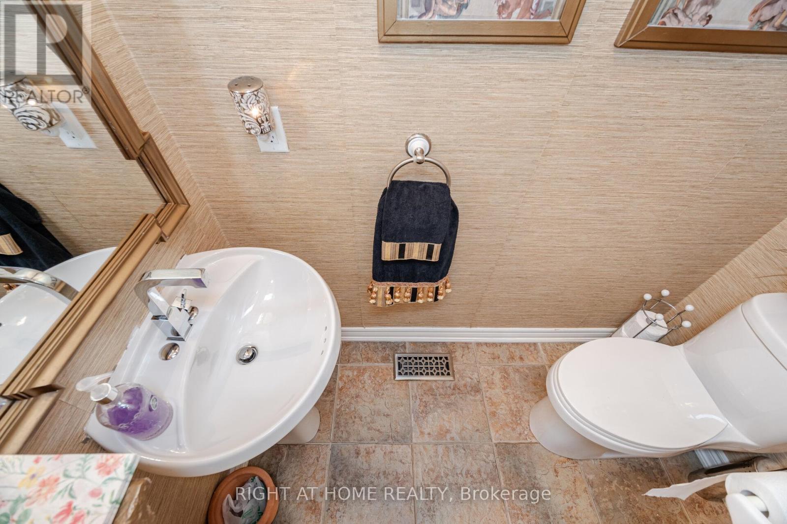 148 Vellore Avenue, Vaughan (Vellore Village), Ontario  L4H 2W4 - Photo 27 - N12140910
