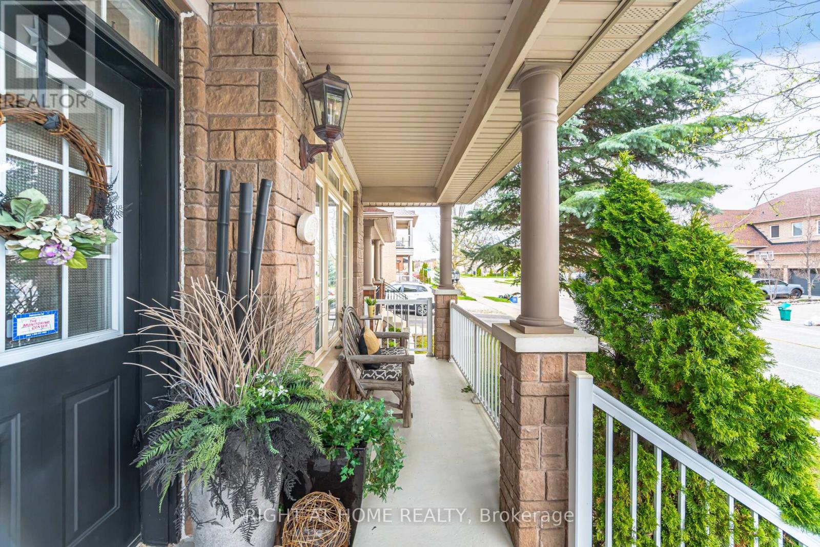 148 Vellore Avenue, Vaughan (Vellore Village), Ontario  L4H 2W4 - Photo 3 - N12140910