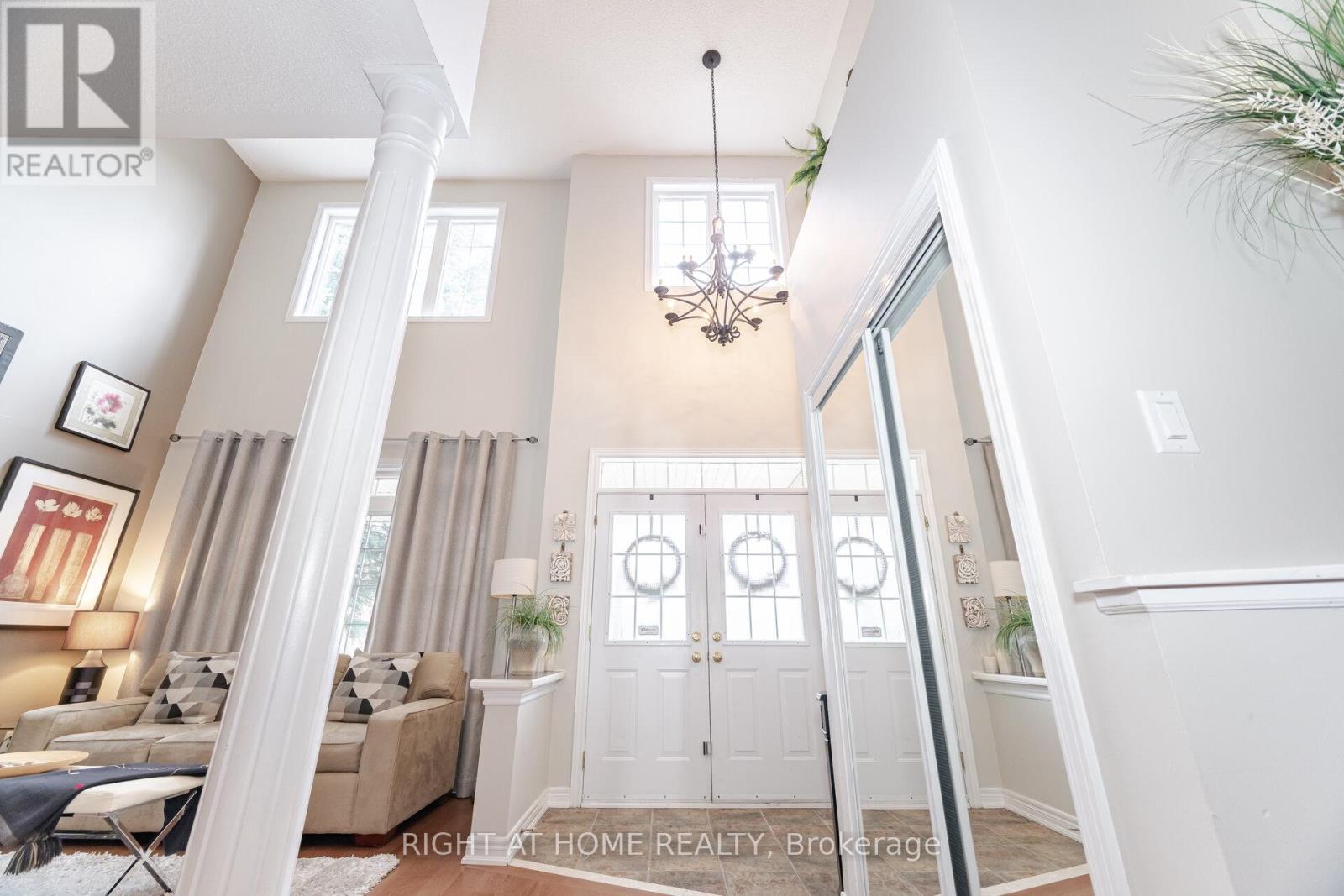 148 Vellore Avenue, Vaughan (Vellore Village), Ontario  L4H 2W4 - Photo 6 - N12140910