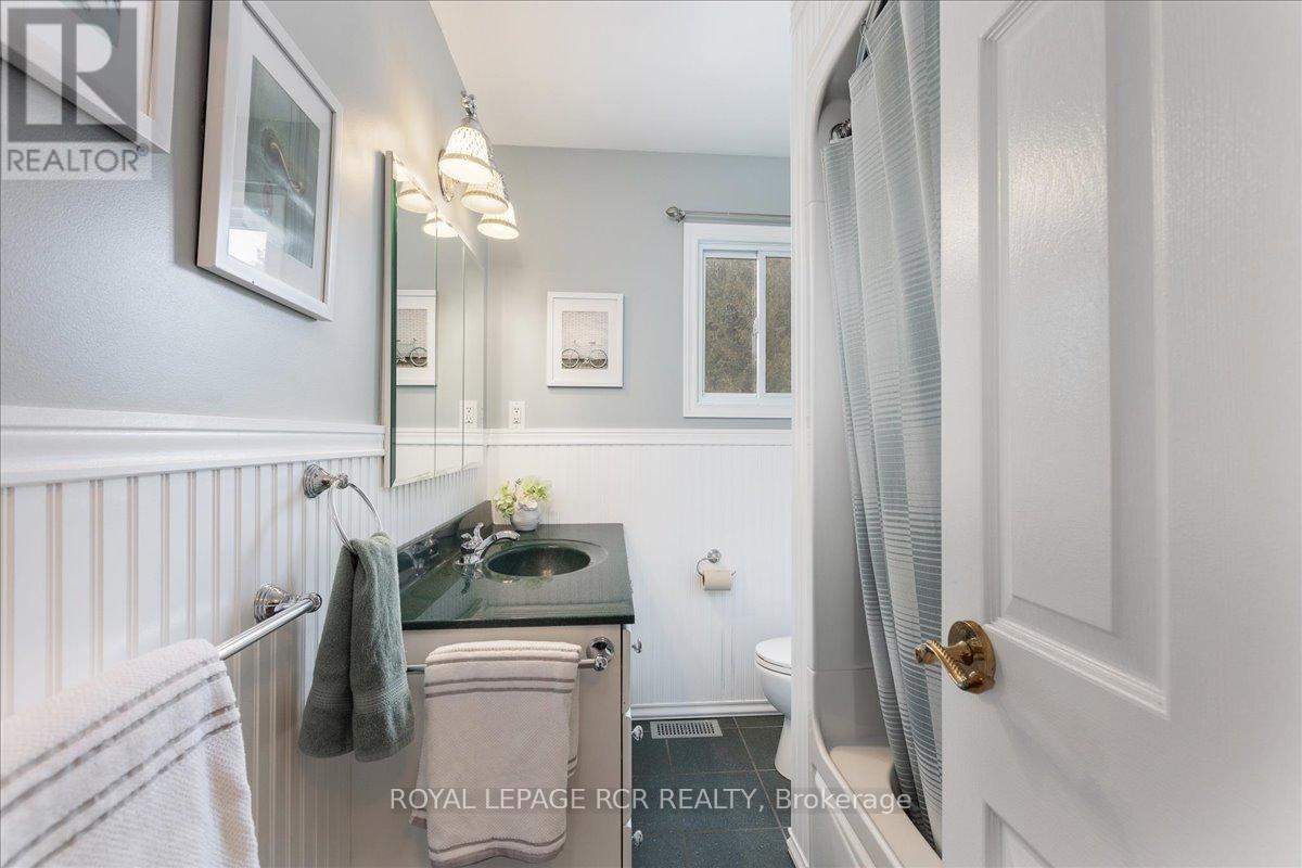 3990 Mount Albert Road, East Gwillimbury, Ontario  L0G 1V0 - Photo 37 - N12140974