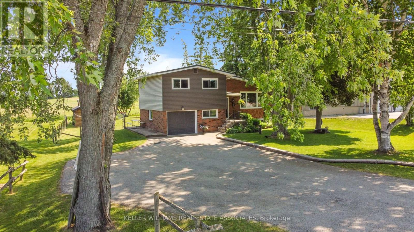 Property at 1619 KILLARNEY BEACH ROAD image 3