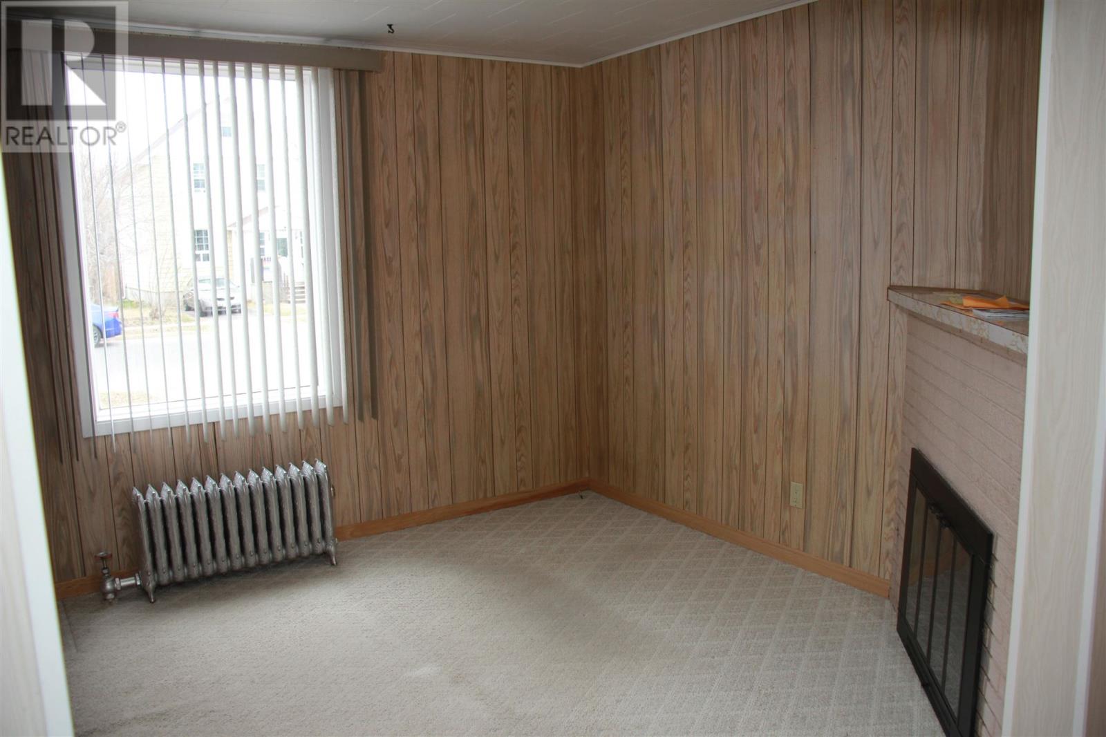 258 Amelia St W, Thunder Bay, Ontario  P7E 4A4 - Photo 3 - TB250885
