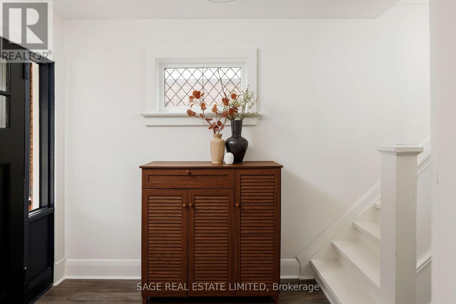 92 Corley Avenue, Toronto, Ontario  M4E 1V2 - Photo 3 - E12134055
