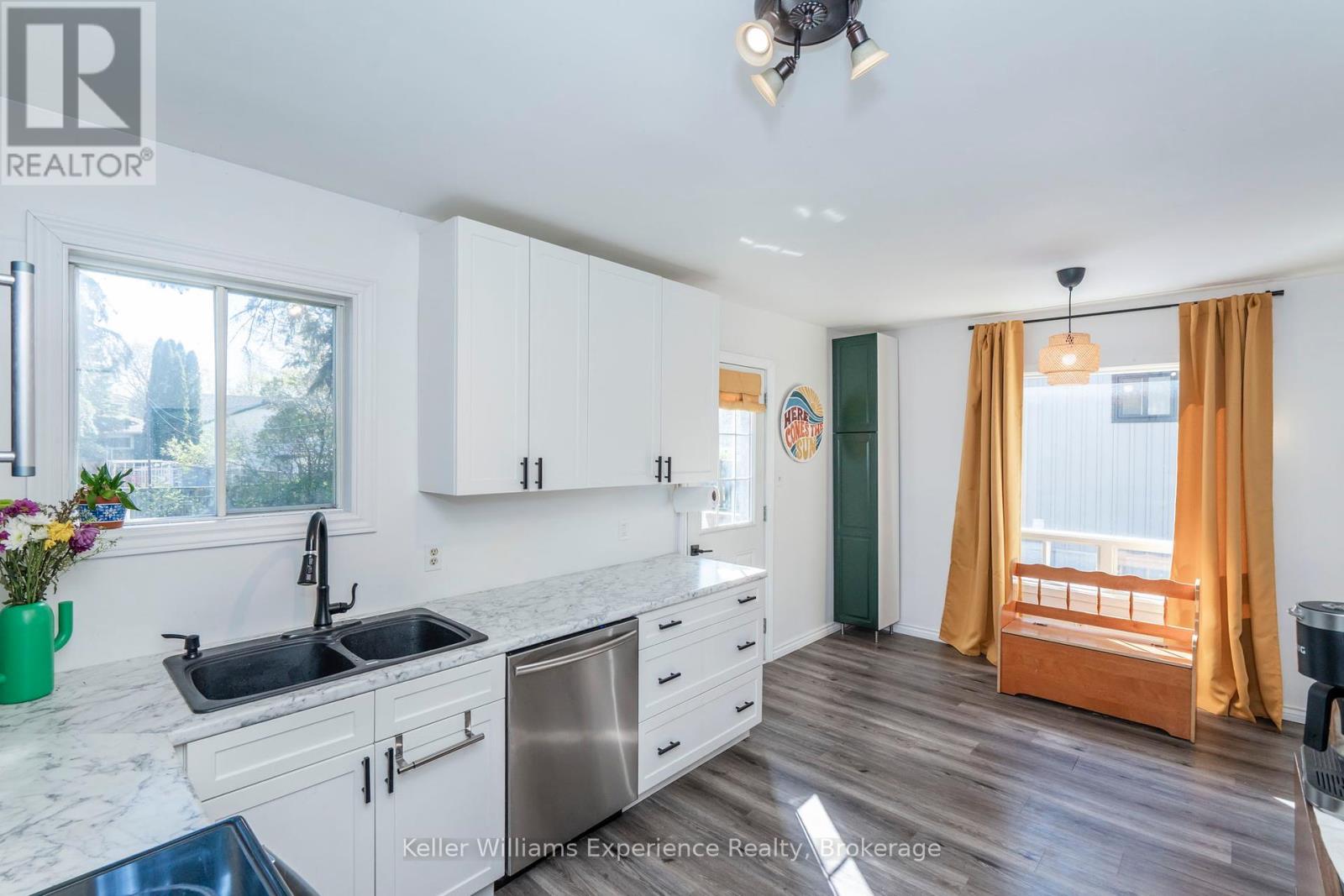 505 Wellington Street, Midland, Ontario  L4R 3J7 - Photo 14 - S12141059