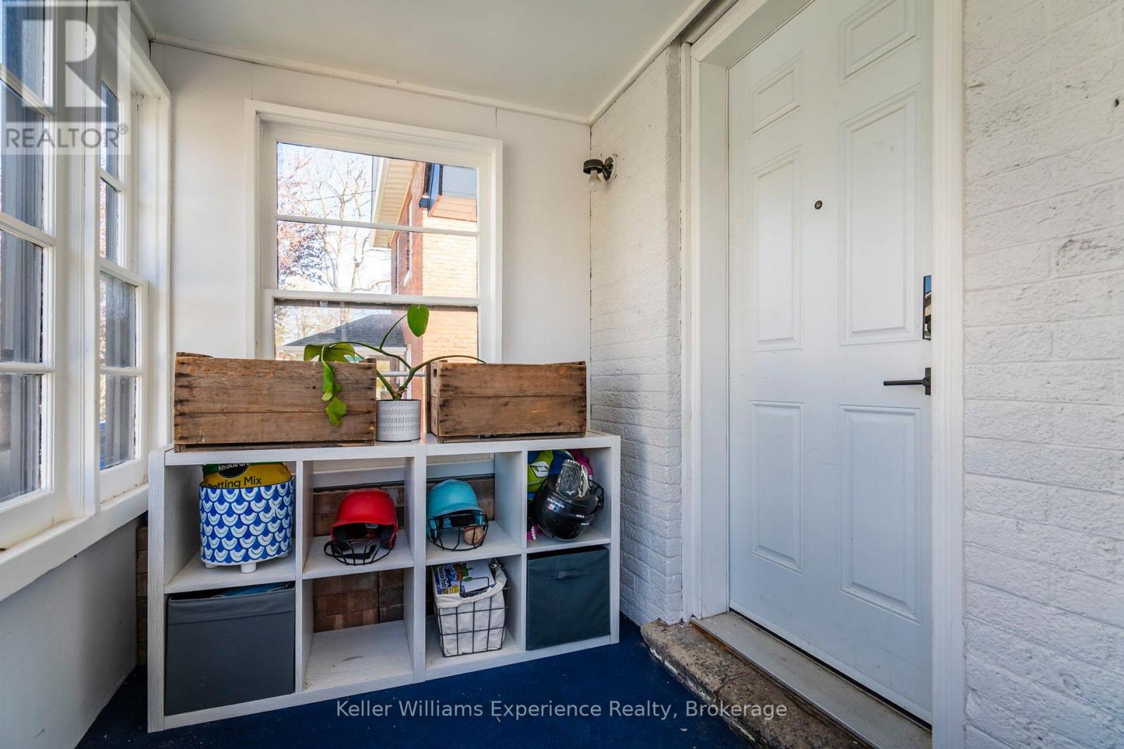 Property at 505 WELLINGTON STREET image 4
