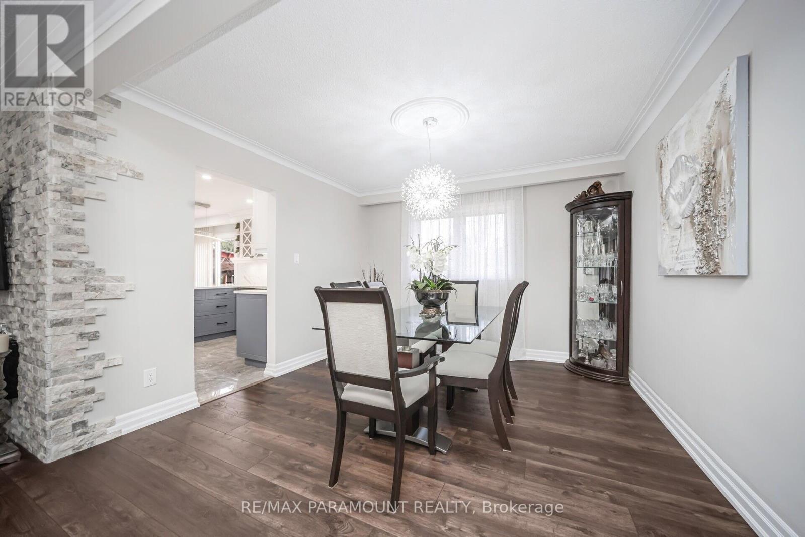 7 Walker Road E, Caledon, Ontario  L7C 1G8 - Photo 13 - W12136260