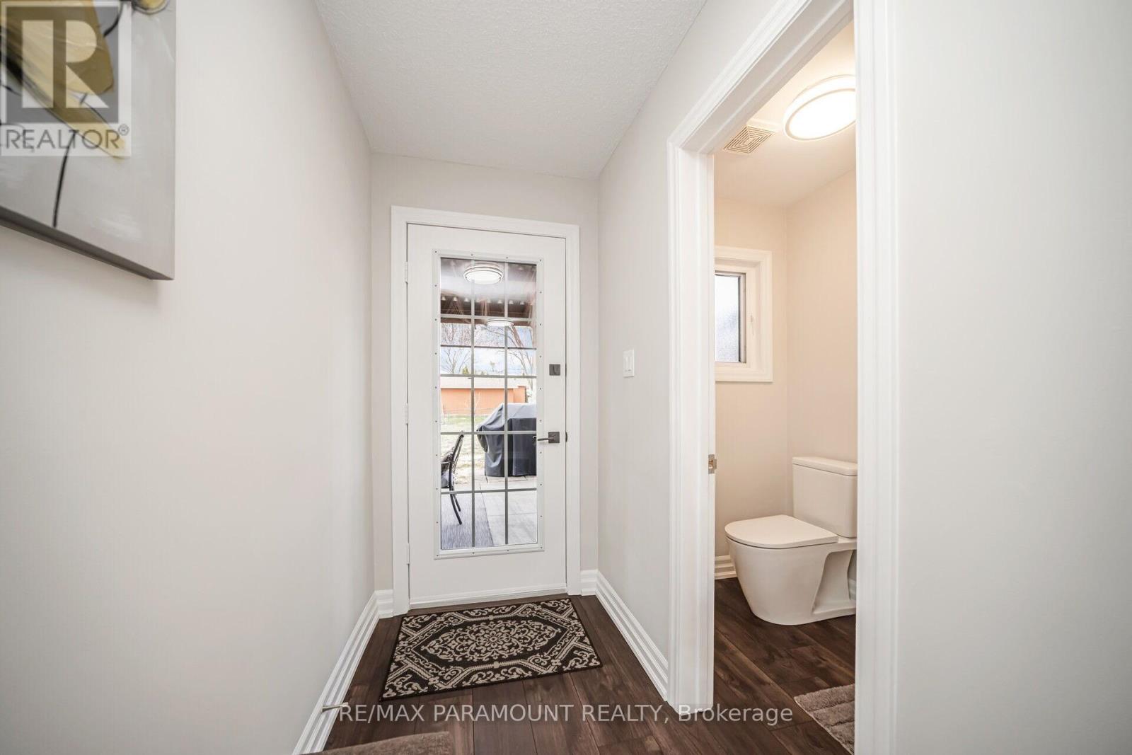 7 Walker Road E, Caledon, Ontario  L7C 1G8 - Photo 40 - W12136260