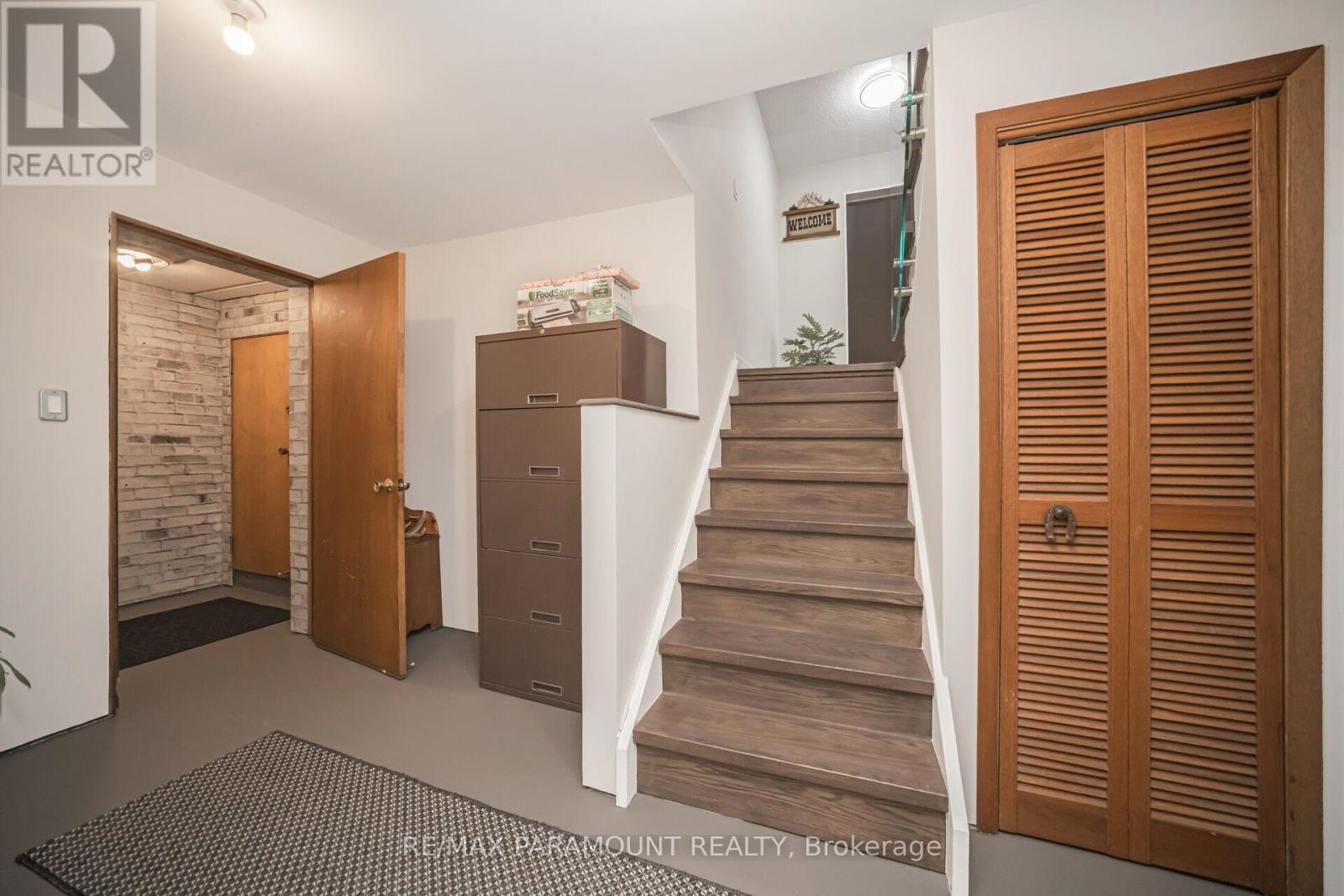 7 Walker Road E, Caledon, Ontario  L7C 1G8 - Photo 43 - W12136260