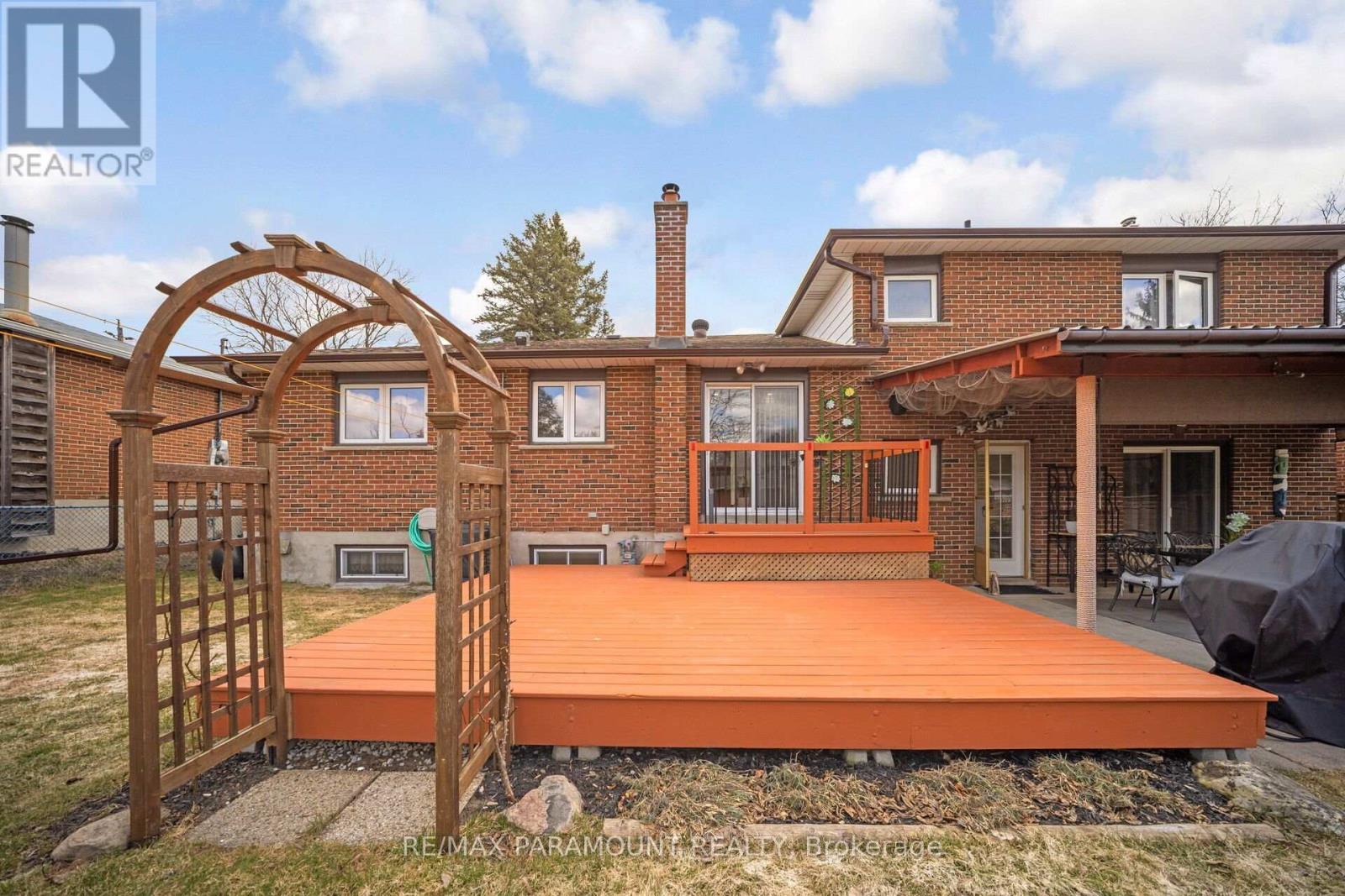 7 Walker Road E, Caledon, Ontario  L7C 1G8 - Photo 47 - W12136260