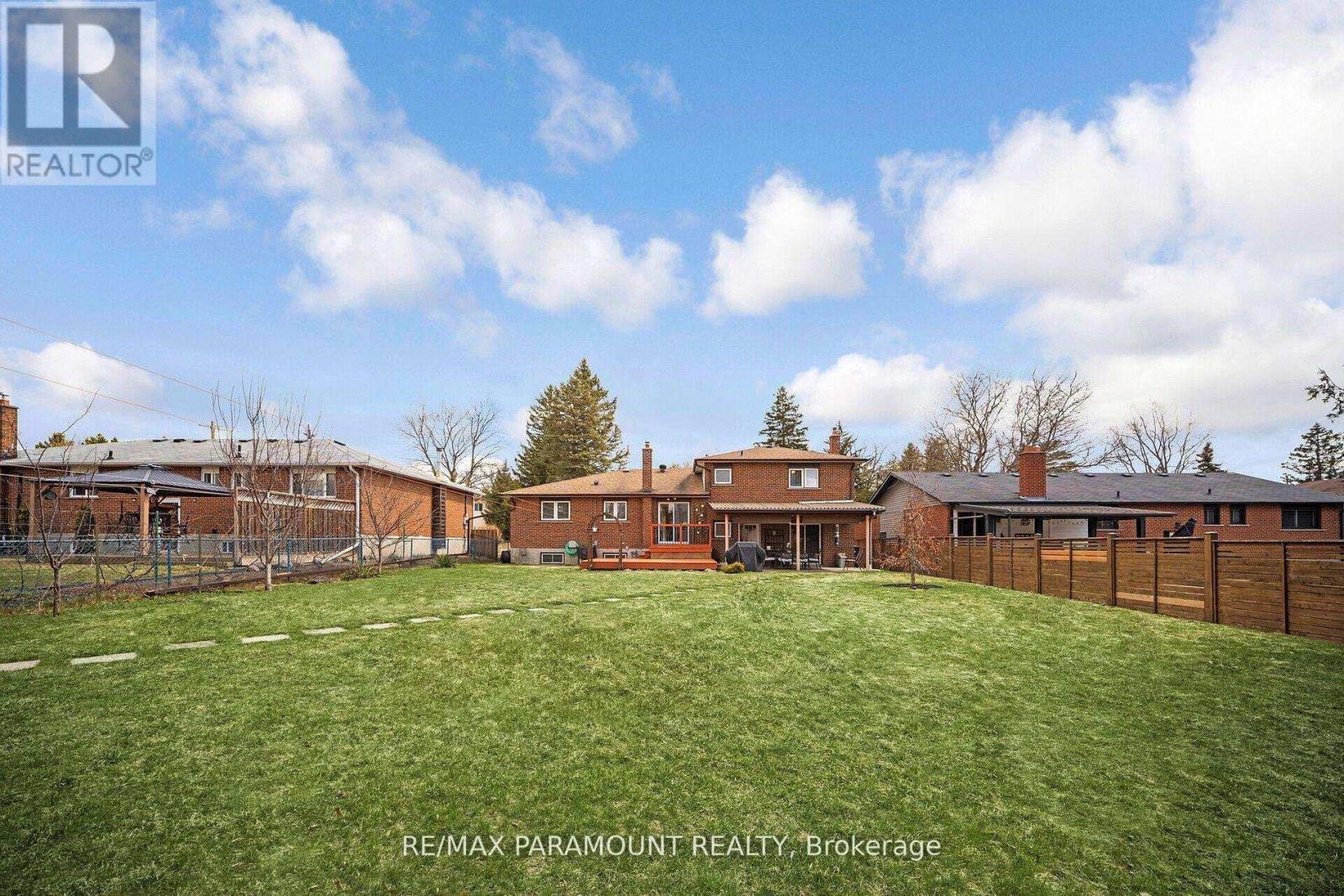 7 Walker Road E, Caledon, Ontario  L7C 1G8 - Photo 48 - W12136260