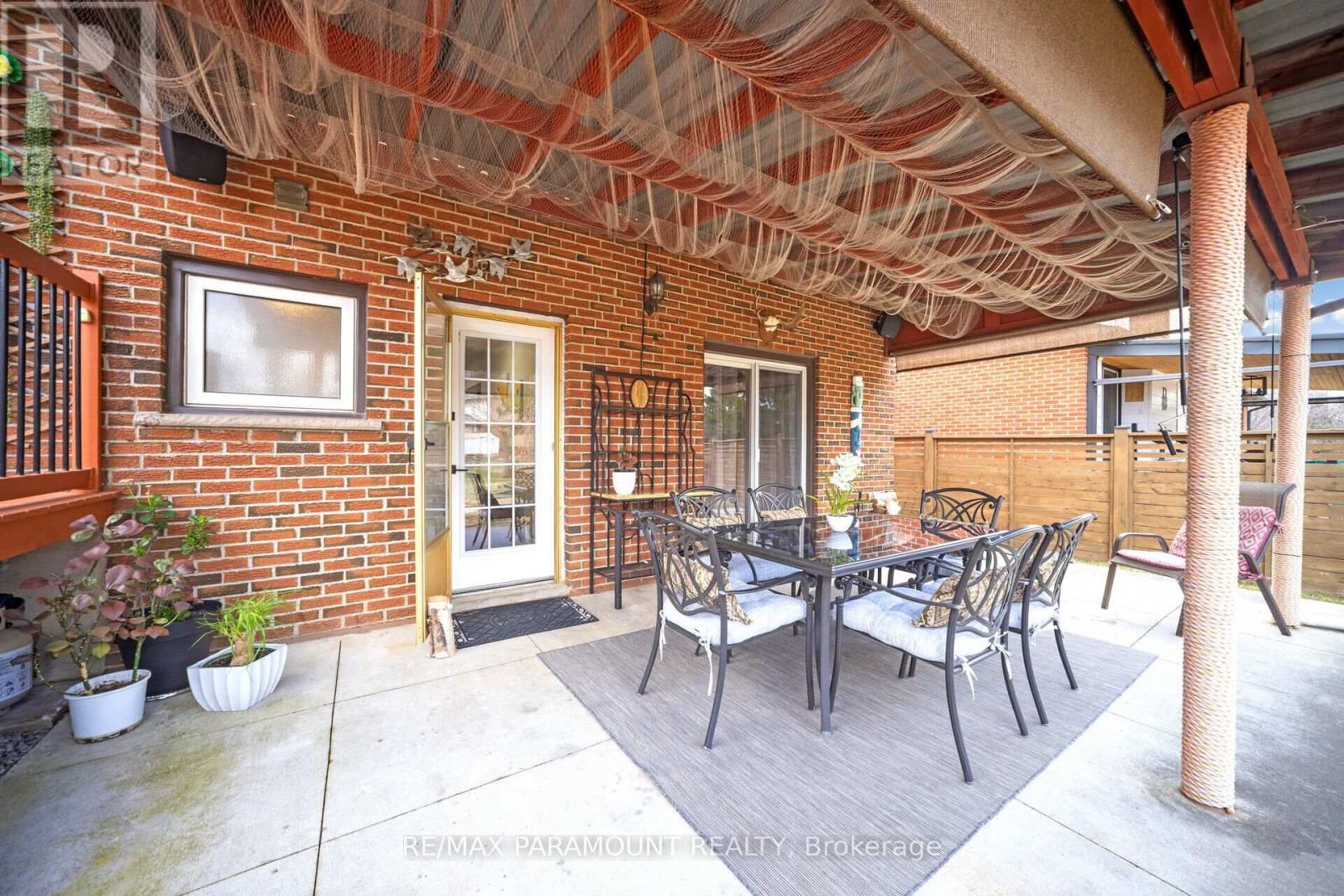 7 Walker Road E, Caledon, Ontario  L7C 1G8 - Photo 46 - W12136260
