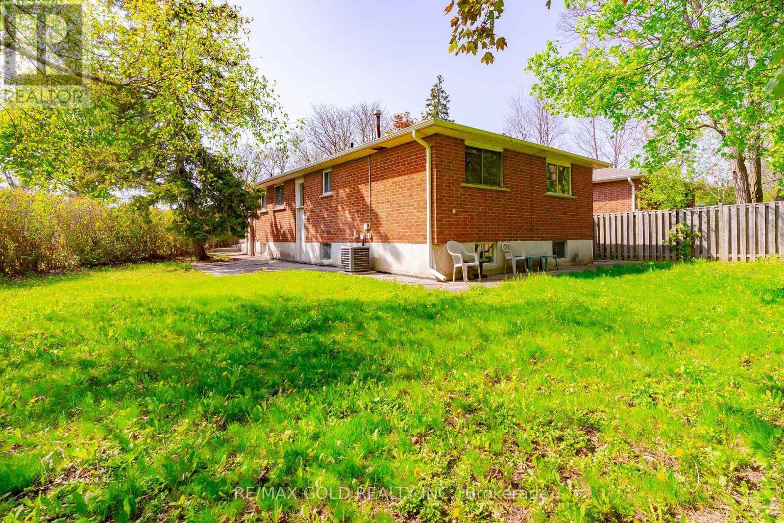 68 Montjoy Crescent, Brampton, Ontario  L6S 3E7 - Photo 39 - W12140876
