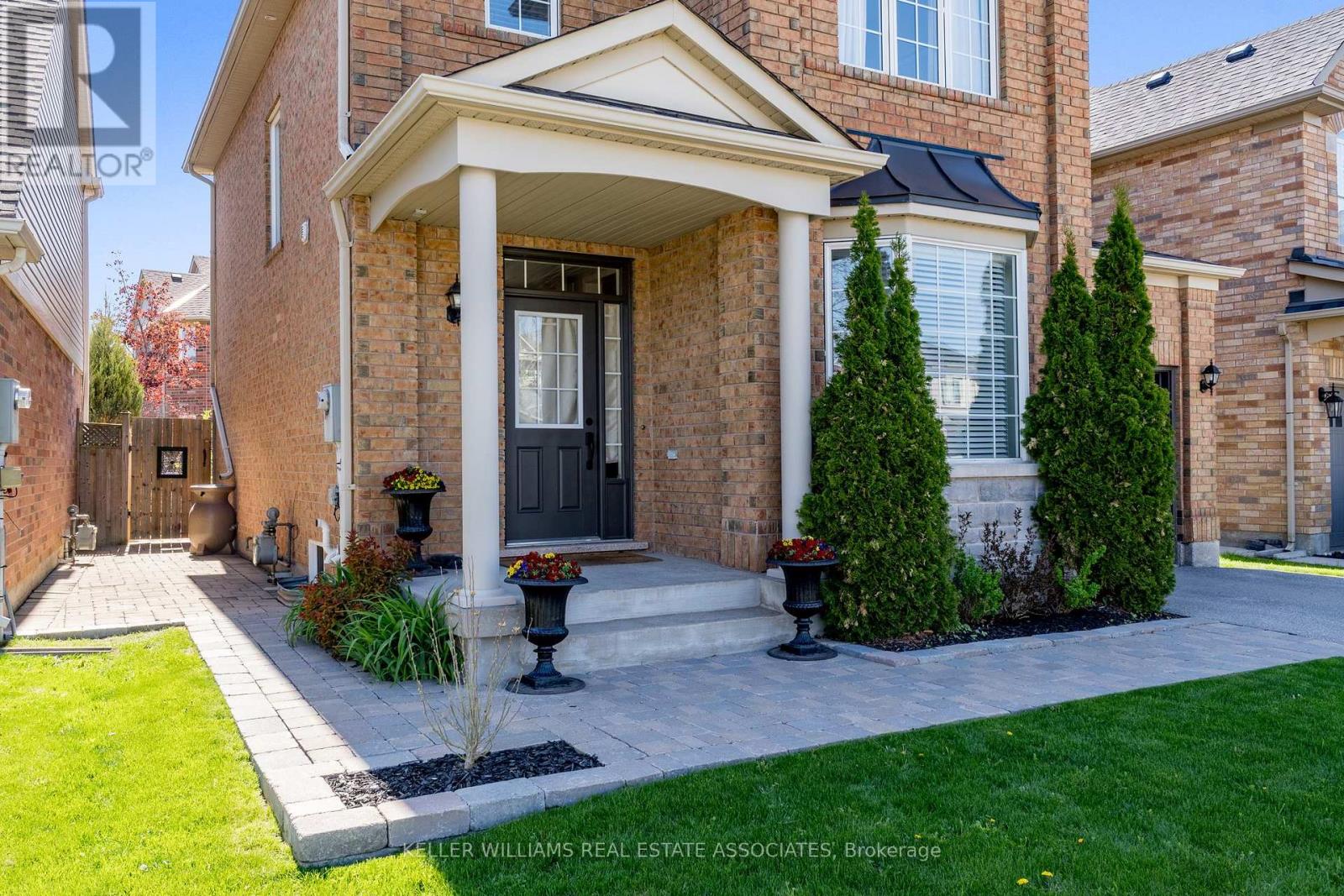 913 Bennett Boulevard, Milton, Ontario  L9T 6X5 - Photo 2 - W12140886