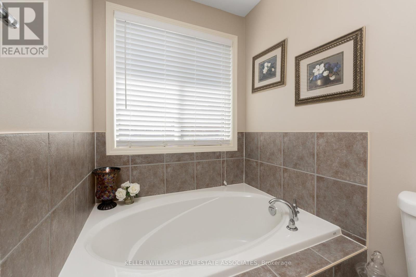 913 Bennett Boulevard, Milton, Ontario  L9T 6X5 - Photo 26 - W12140886