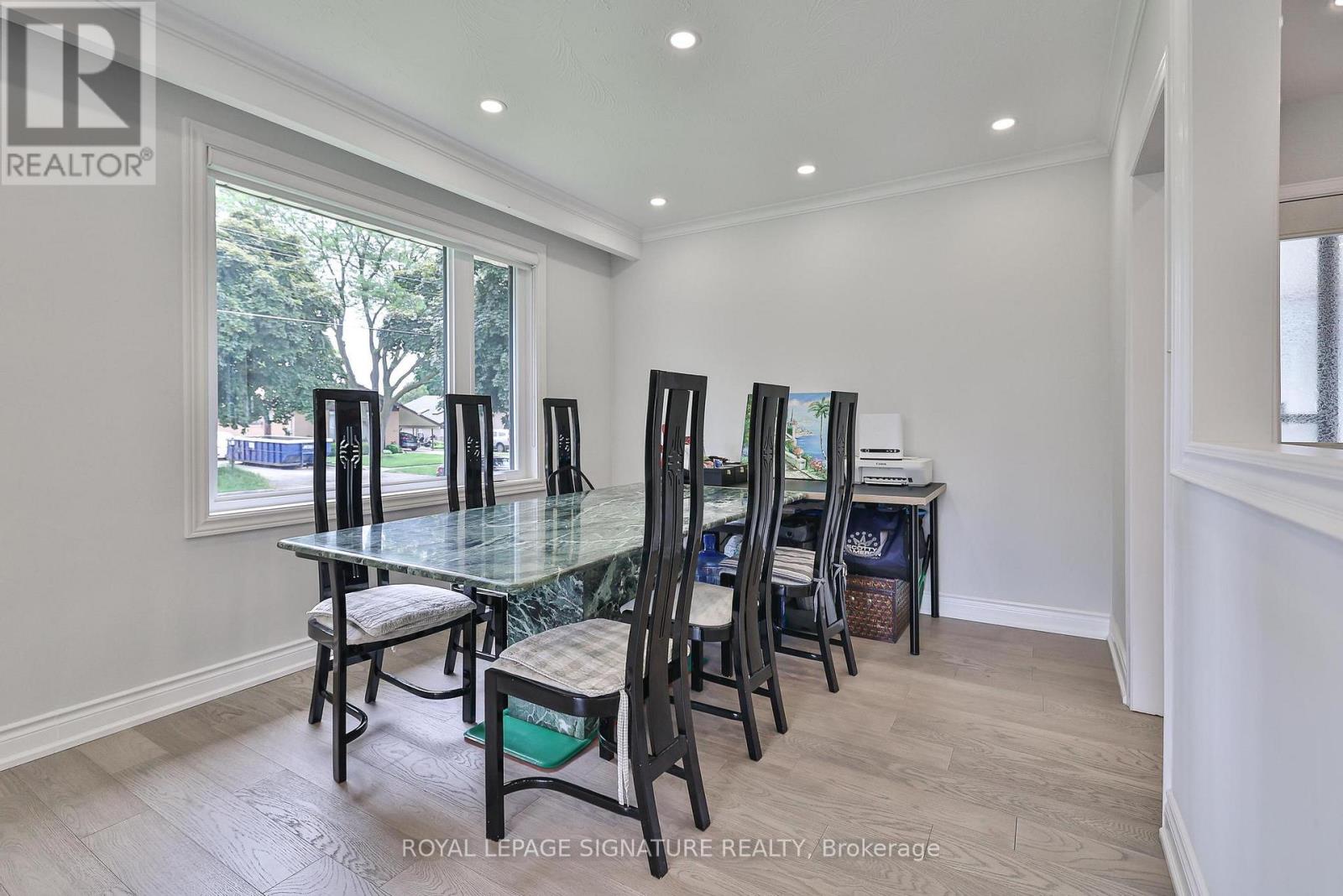 89 Thistle Down Boulevard, Toronto, Ontario  M9V 1J3 - Photo 11 - W12140914