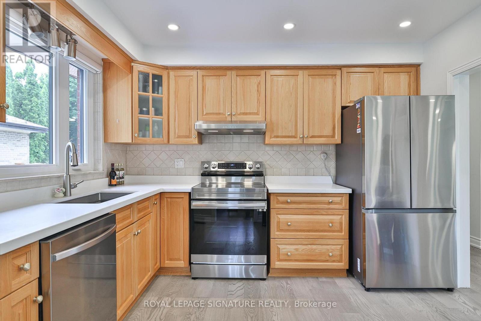 89 Thistle Down Boulevard, Toronto, Ontario  M9V 1J3 - Photo 12 - W12140914