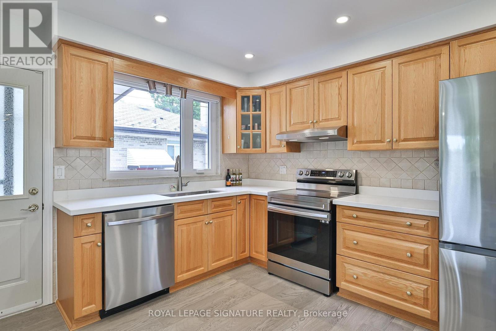 89 Thistle Down Boulevard, Toronto, Ontario  M9V 1J3 - Photo 13 - W12140914