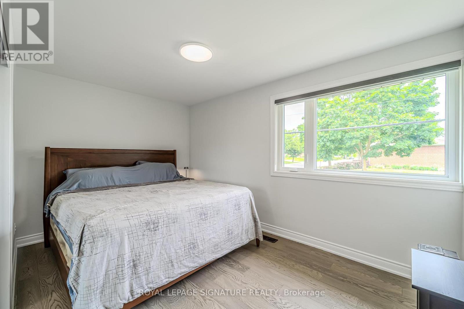 89 Thistle Down Boulevard, Toronto, Ontario  M9V 1J3 - Photo 16 - W12140914