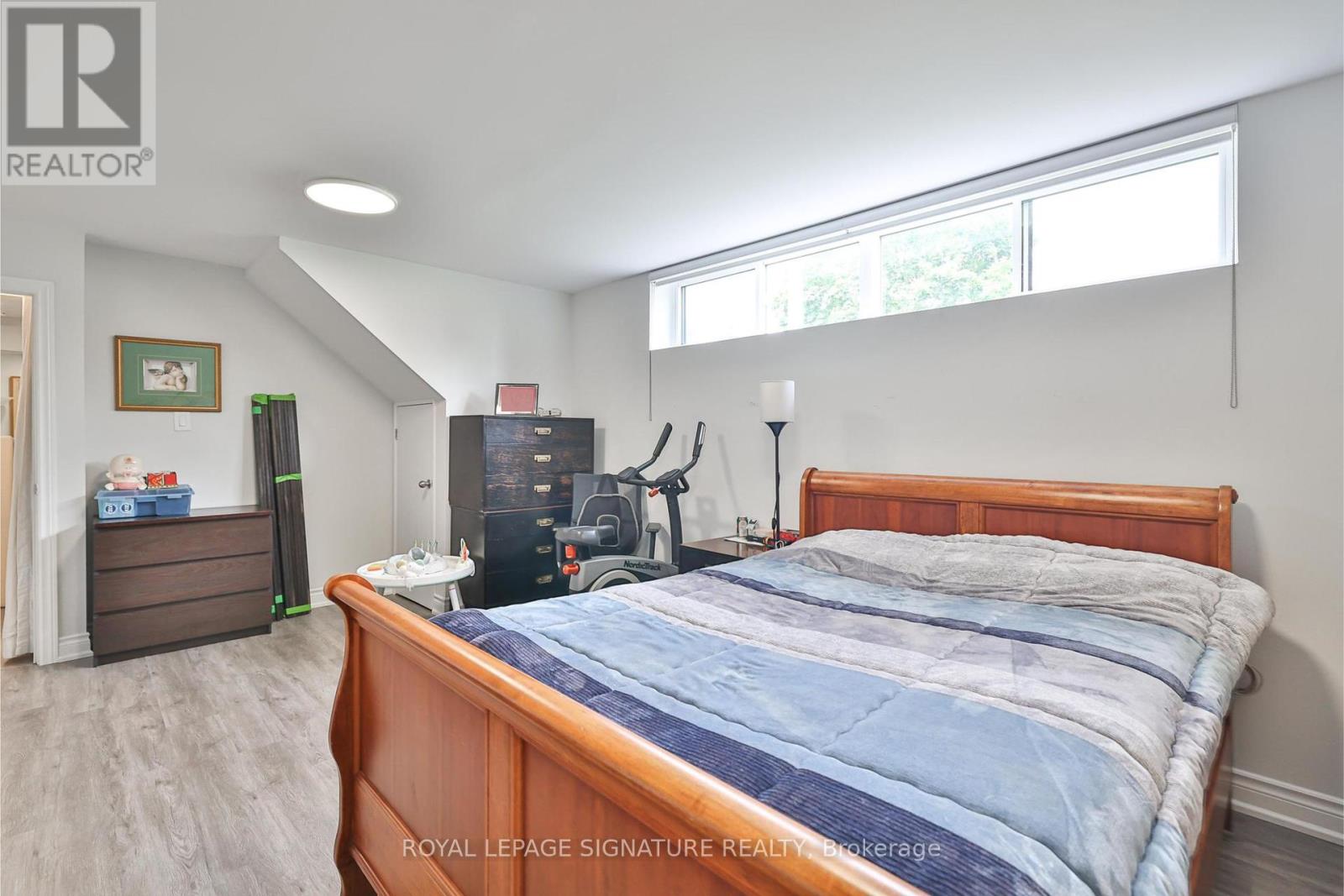 89 Thistle Down Boulevard, Toronto, Ontario  M9V 1J3 - Photo 22 - W12140914