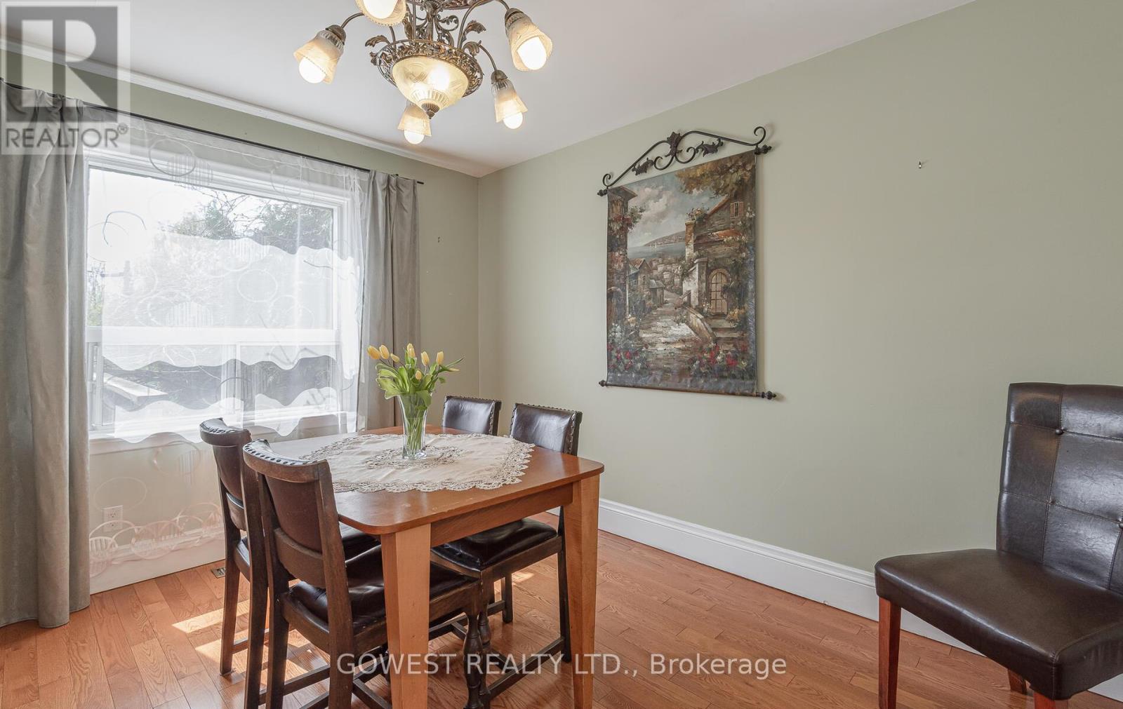 118 Treeview Drive, Toronto (Alderwood), Ontario  M8W 4C3 - Photo 11 - W12140955