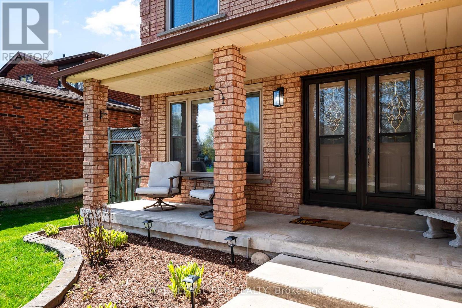 Property at 243 BEECHFIELD CRESCENT image 3